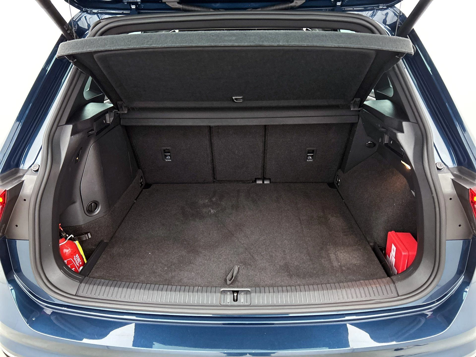 Volkswagen-Tiguan-image-24