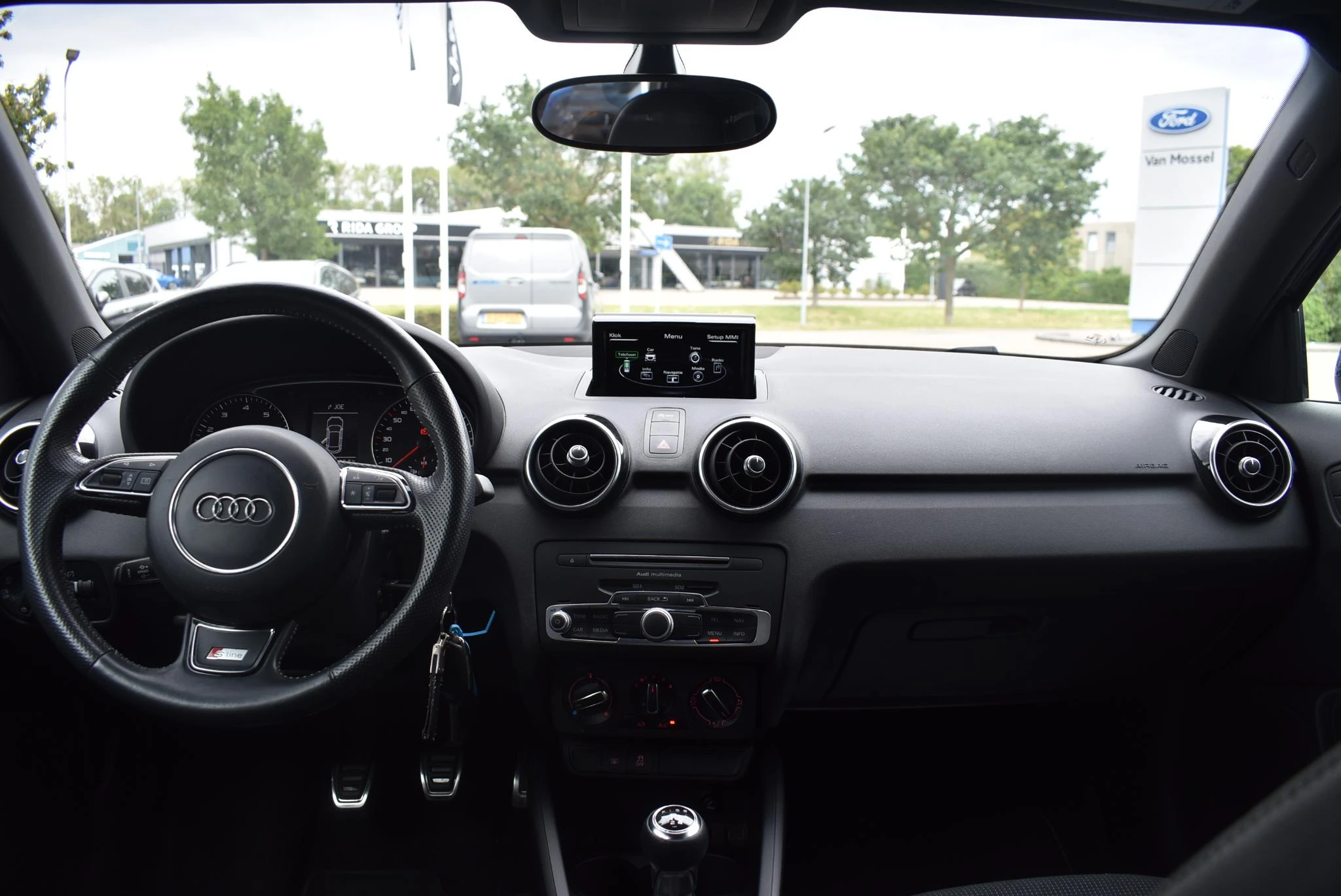 Audi-A1 Sportback-image-24