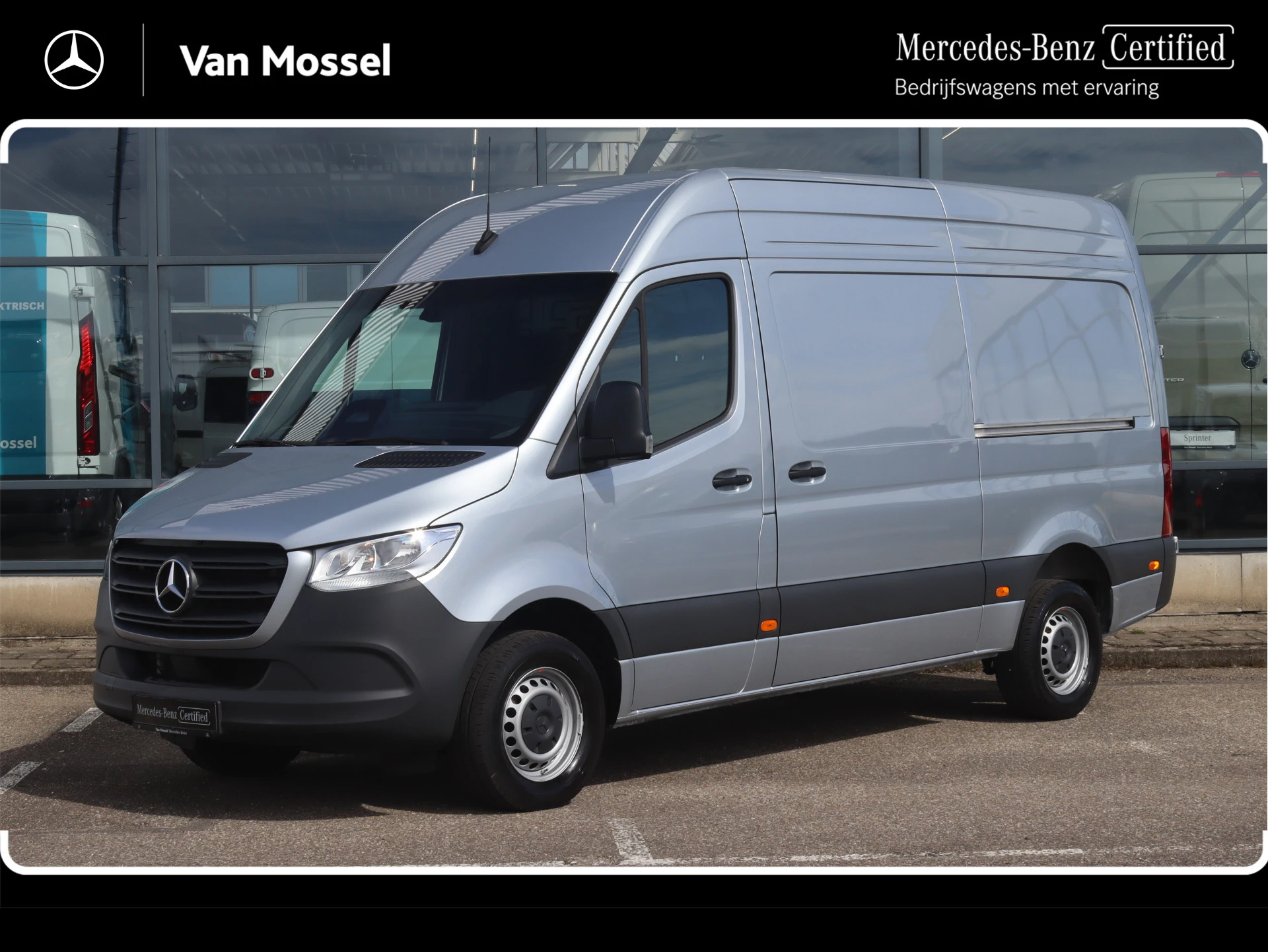 Mercedes-Benz-Sprinter-image-0