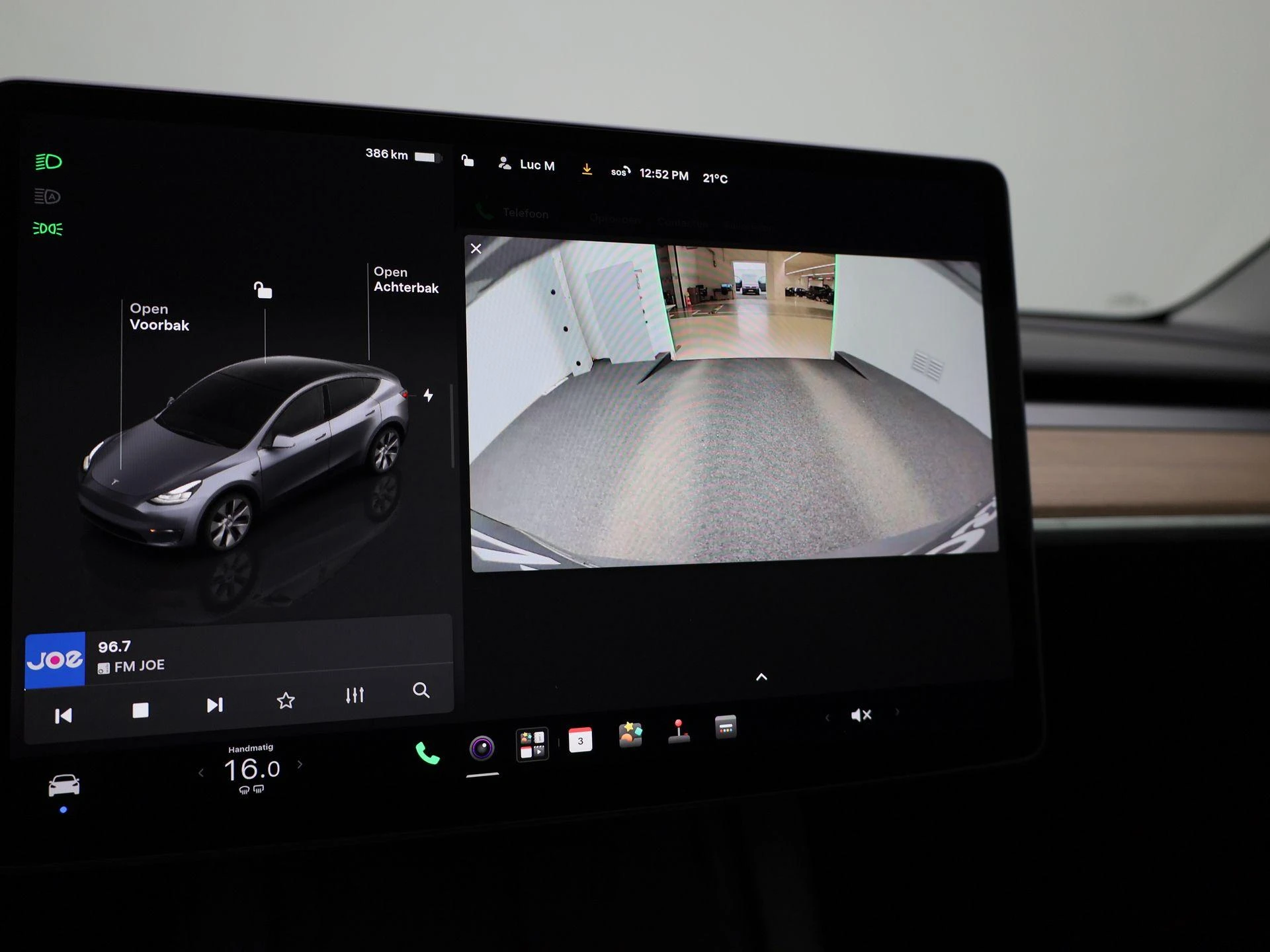 Tesla-Model Y-image-21