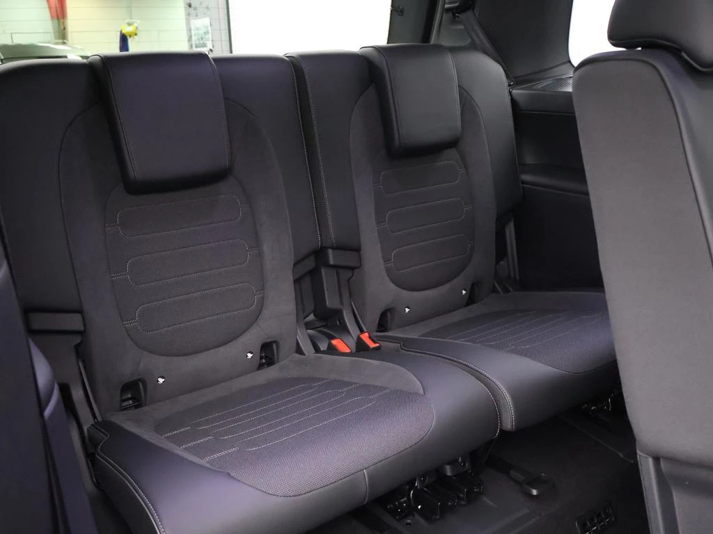 Volkswagen ID. Buzz ID.Buzz Lwb Energy (286 pk) 86 kWh RWD // DEMO