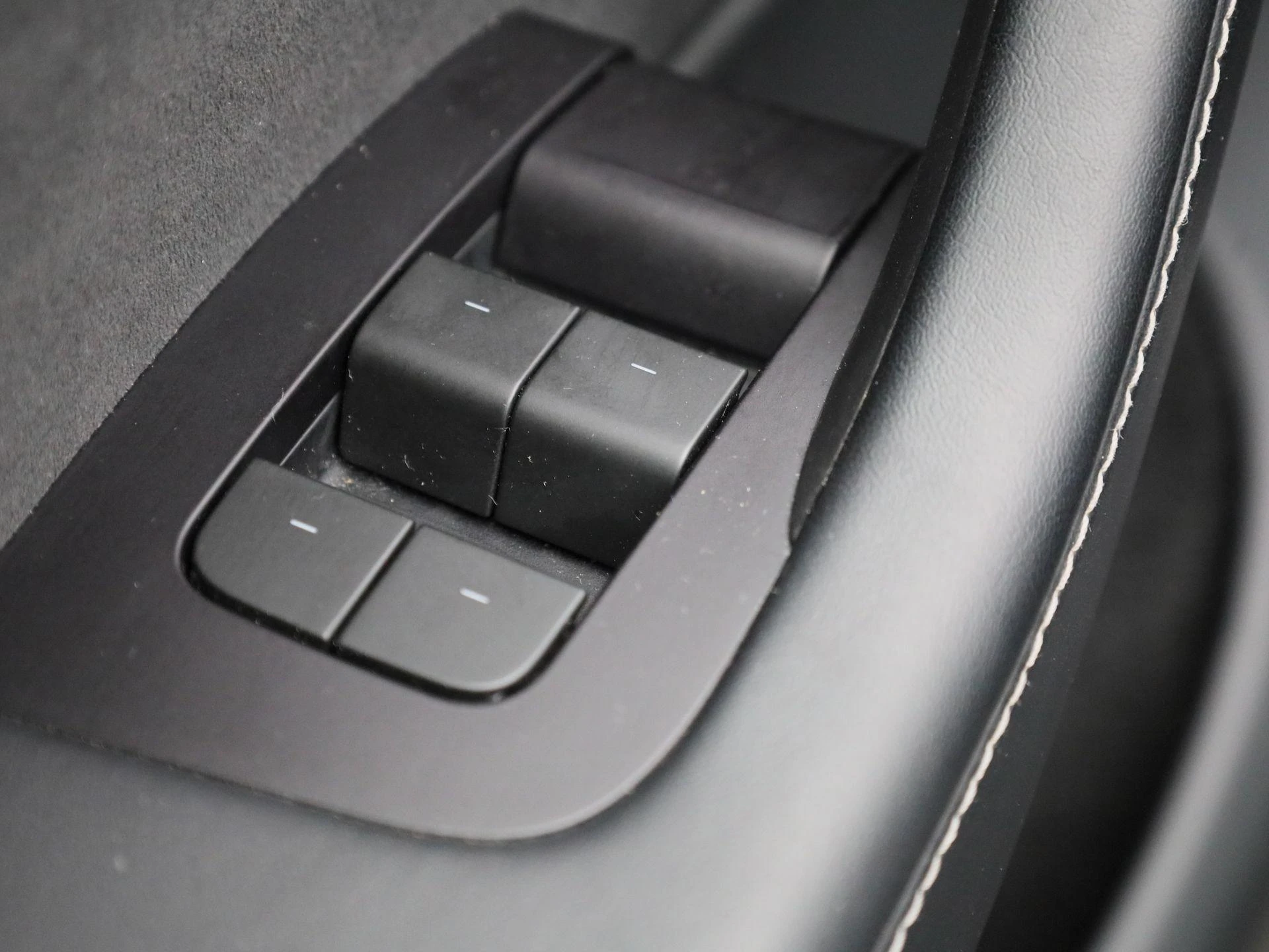 Tesla-Model Y-image-29