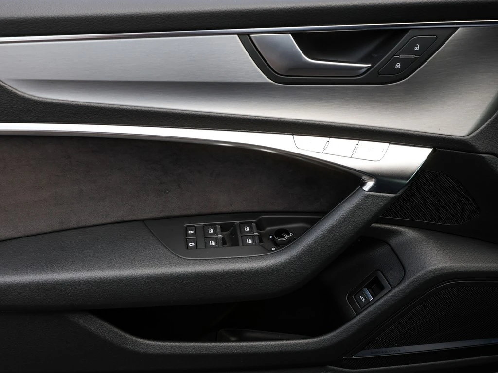 Audi-S6-image-18