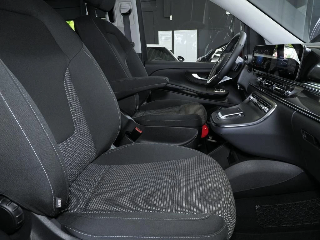 Mercedes-Benz-V-Klasse 250-image-13
