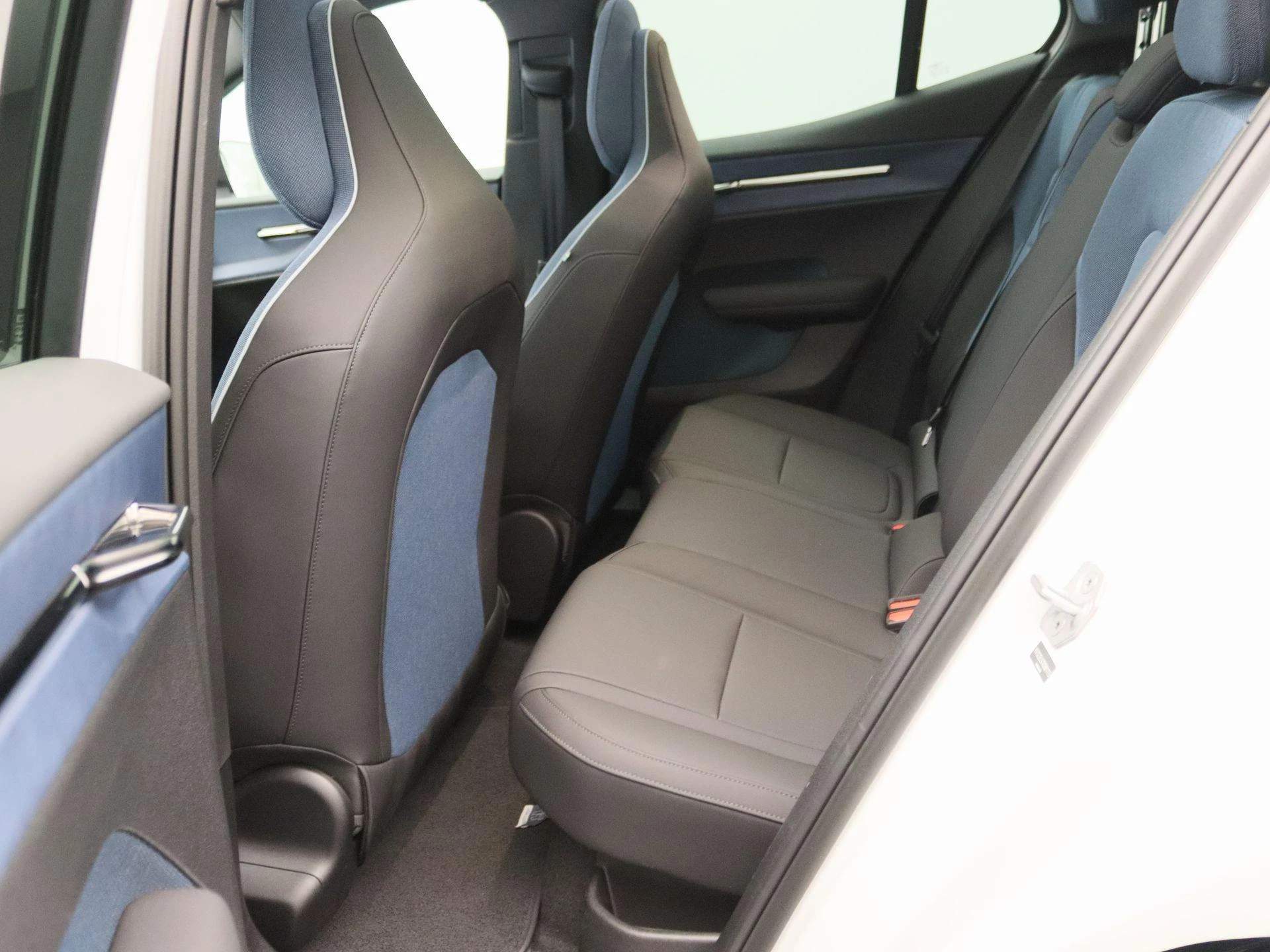 Volvo EX30 Single Motor Extended Range Ultra 69 kWh