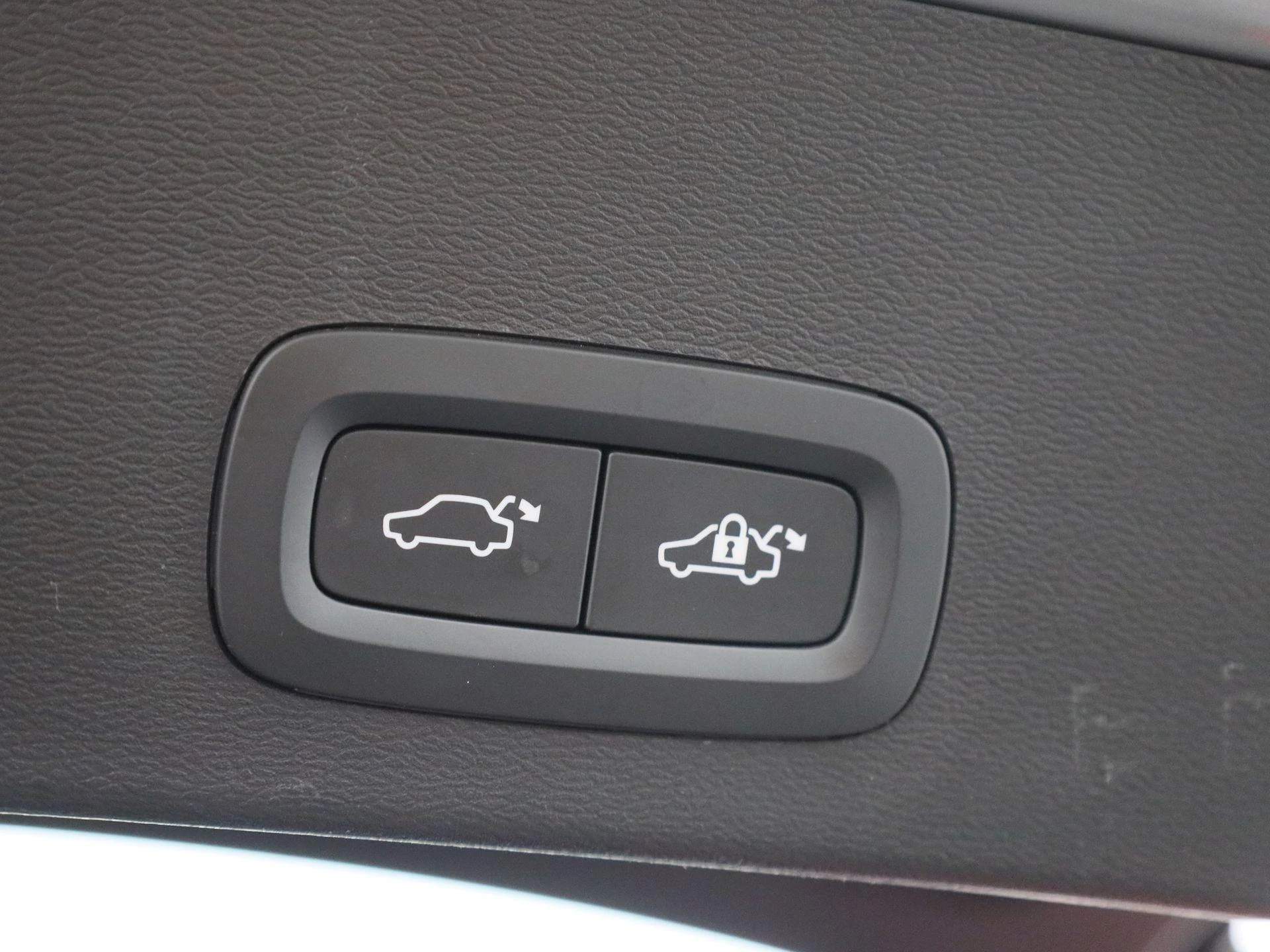Volvo XC40 B3 Core DCT