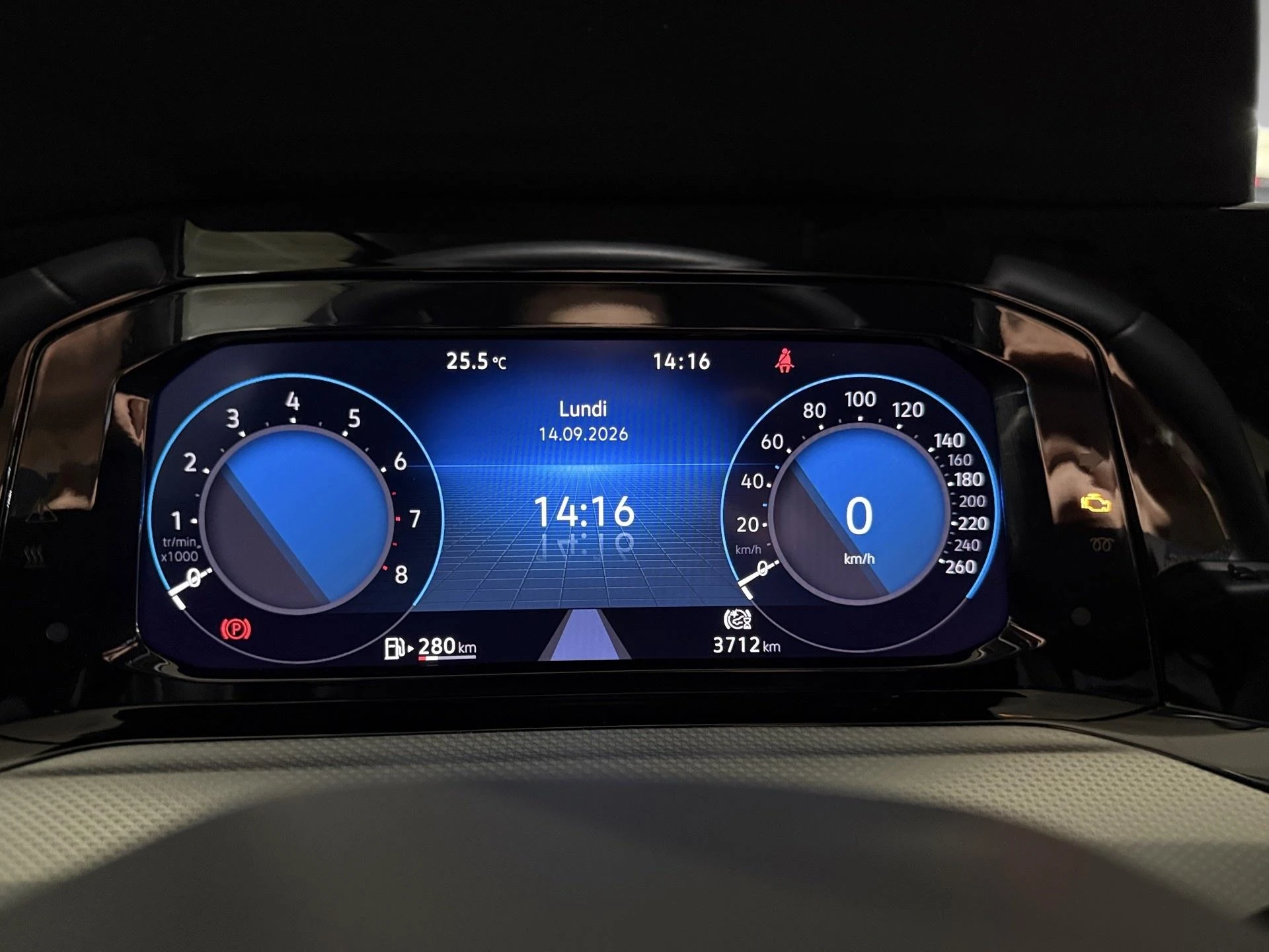 Volkswagen-Golf-image-1