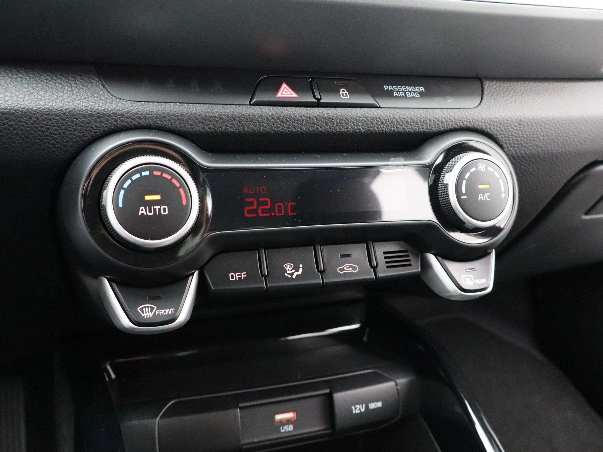 Kia-Stonic-image-19