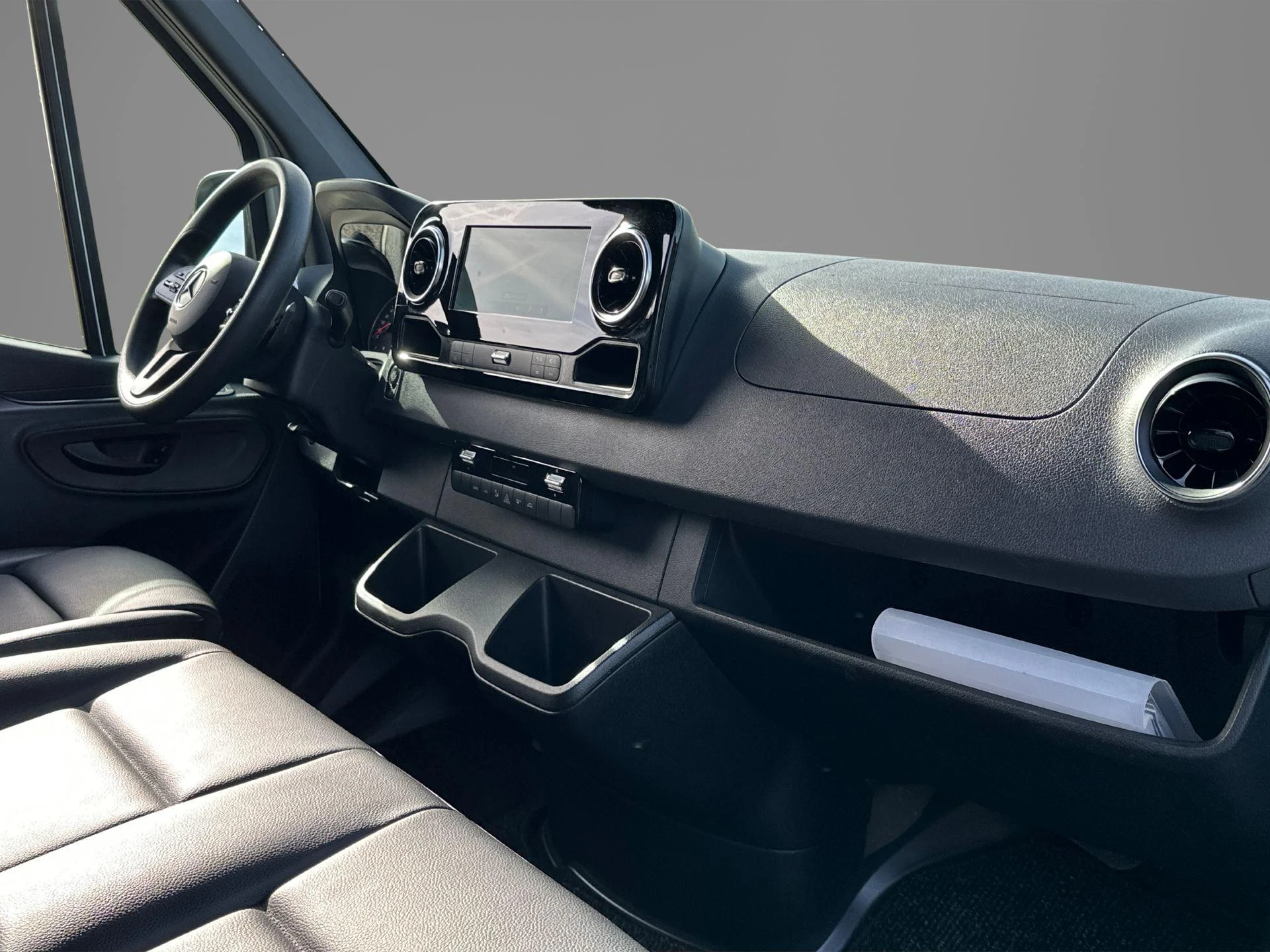 Mercedes-Benz-Sprinter-image-14