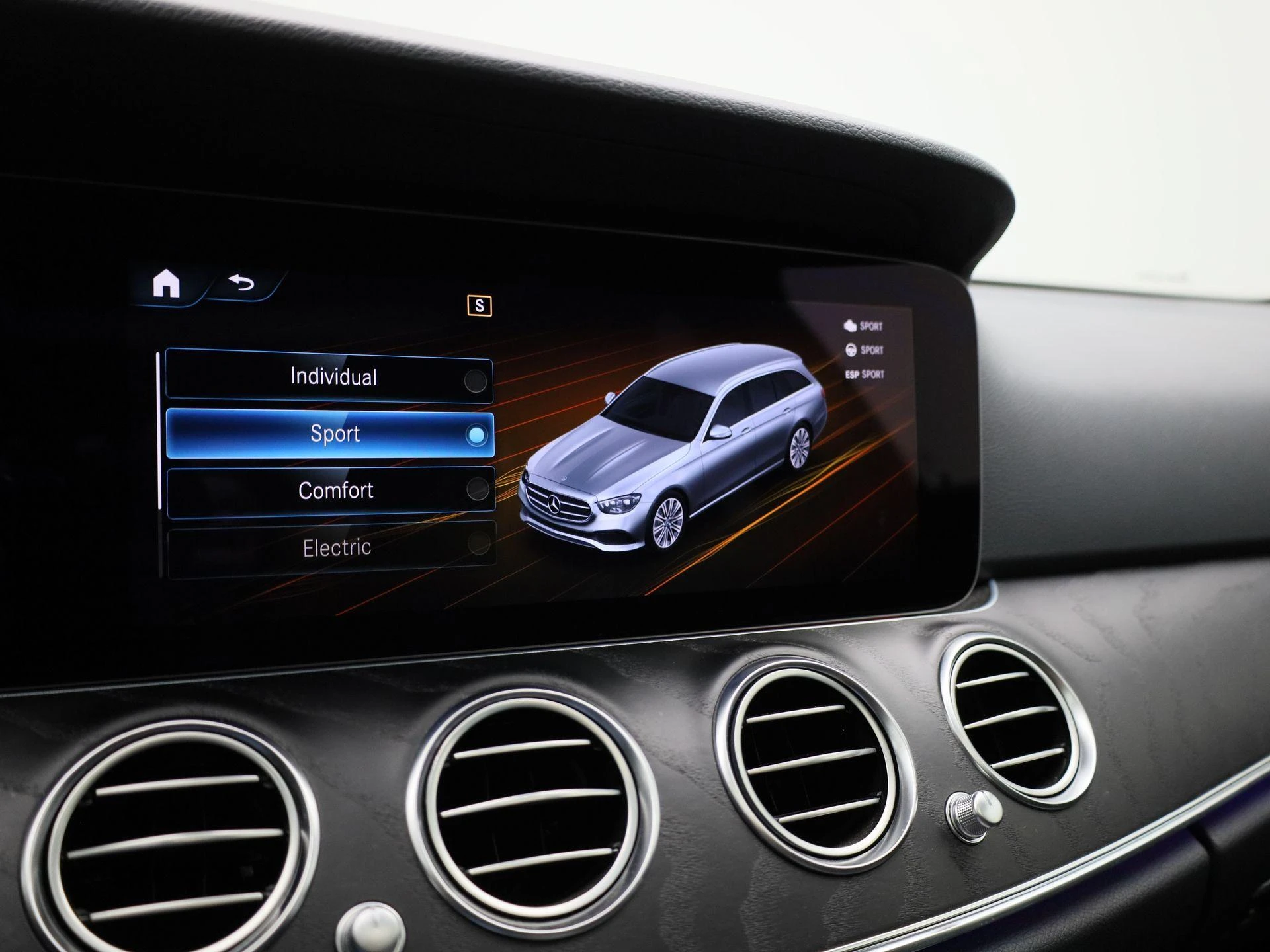 Mercedes-Benz-Classe E-image-23