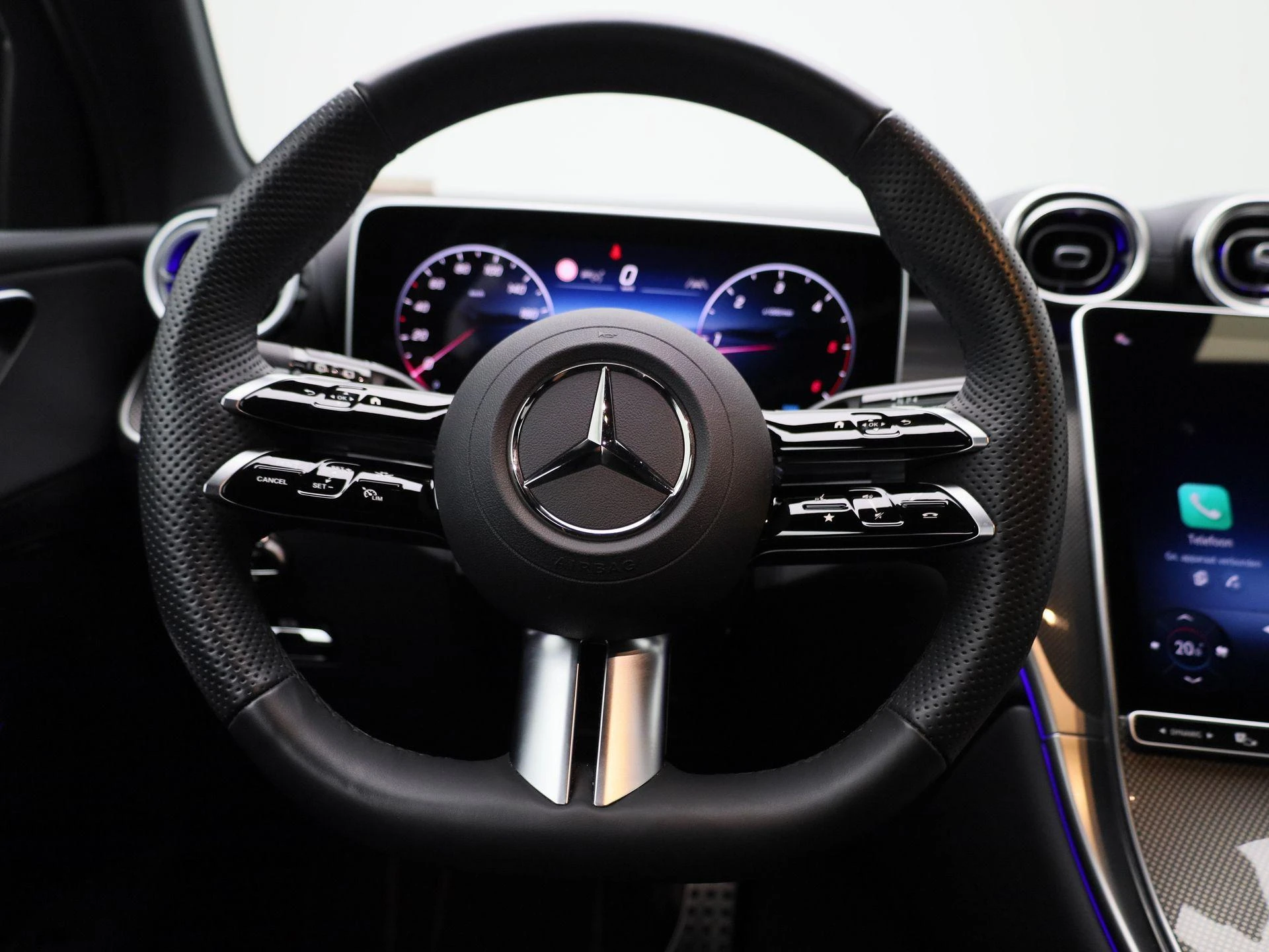Mercedes-Benz-GLC-image-6