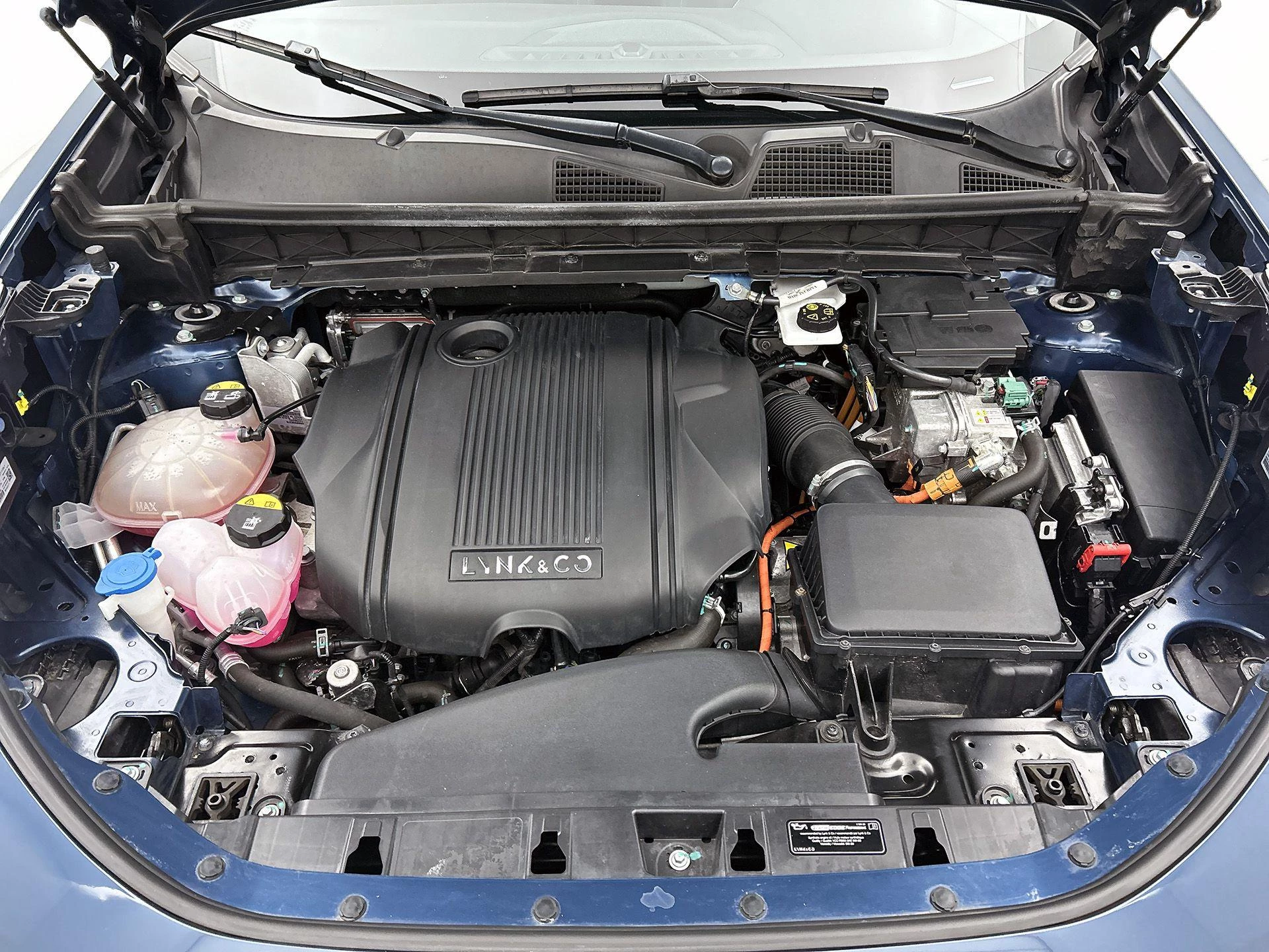 Lynk & Co-01-image-29