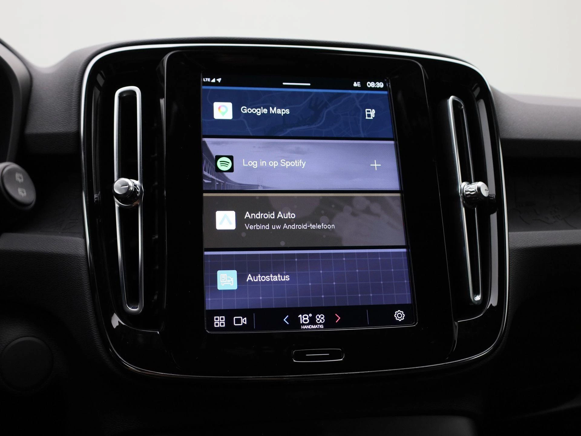 Volvo-XC40-image-15