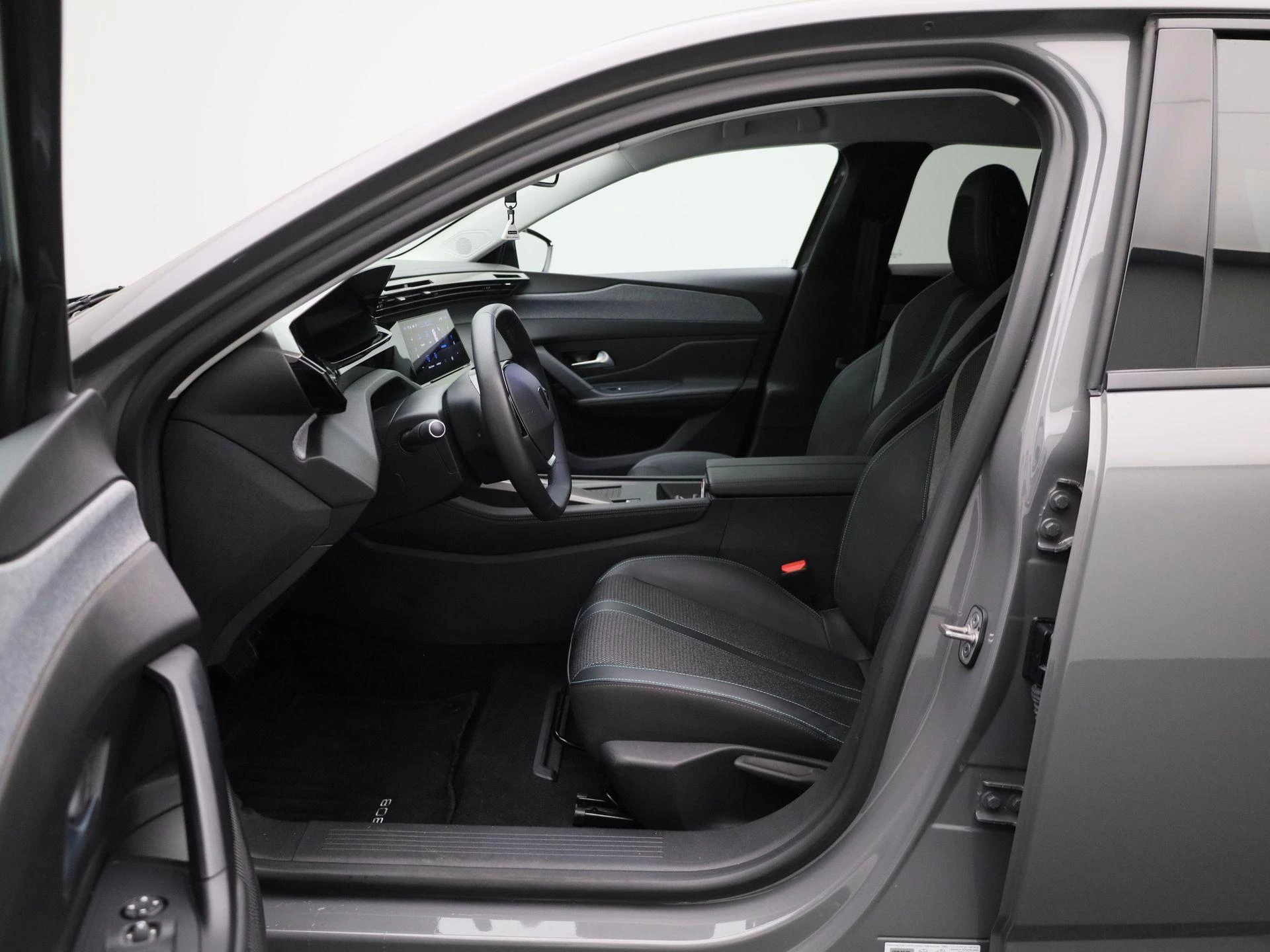 Peugeot e-308 SW e-308 156 Allure