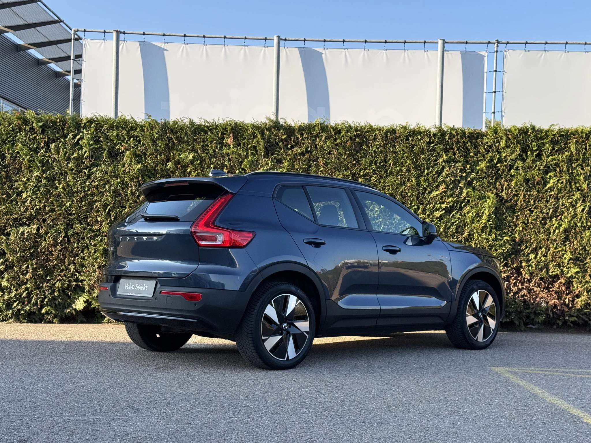 Volvo-EX40-image-7