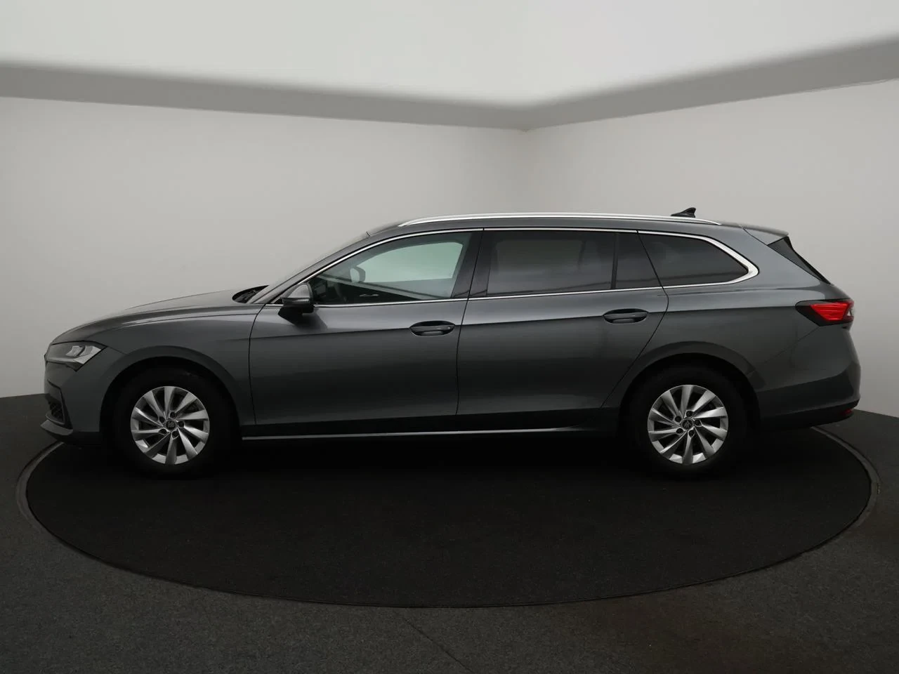 Škoda-Superb-image-2
