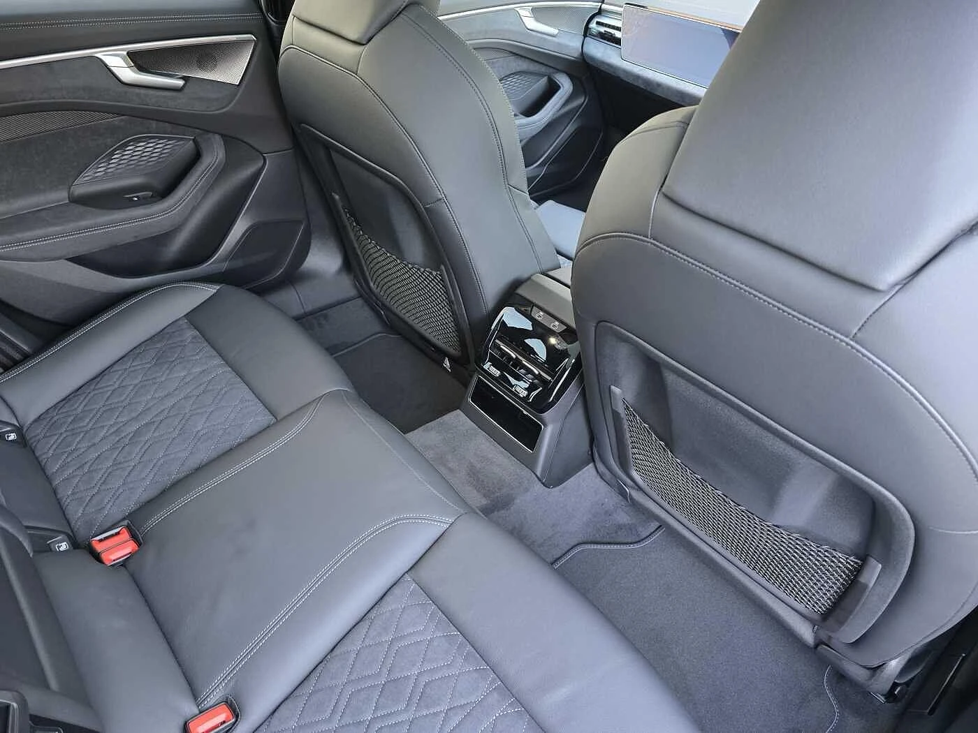 Audi-A6-image-45