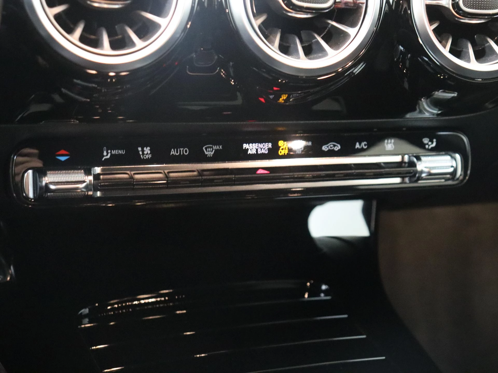 Mercedes-Benz-A-Klasse-image-22