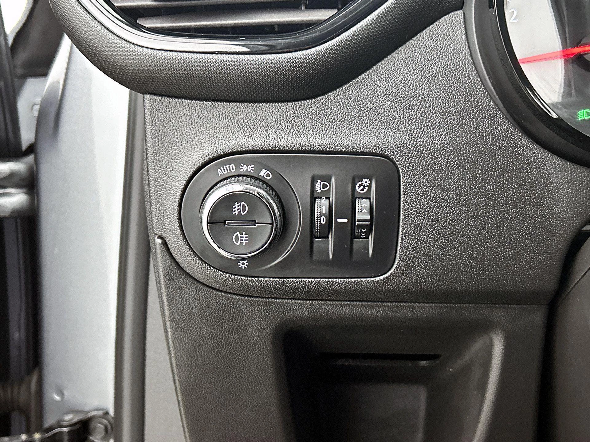 Opel-Crossland X-image-17