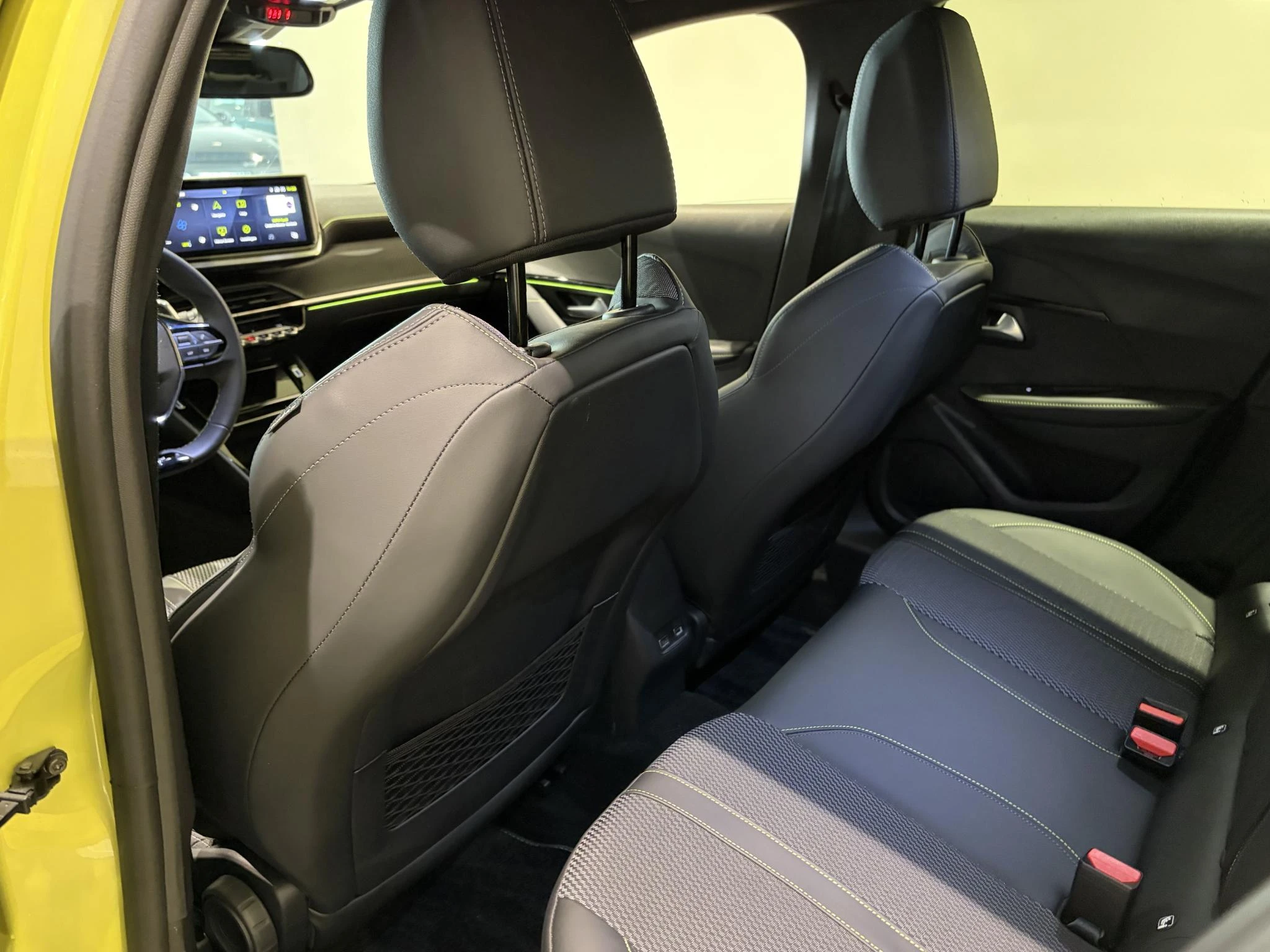 Peugeot-208-image-8