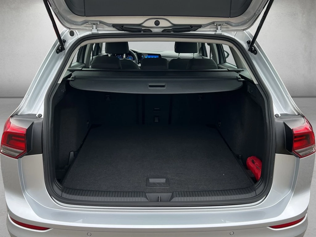 Volkswagen Golf VIII Variant 2.0 TDI DSG Life *Navi*APP*