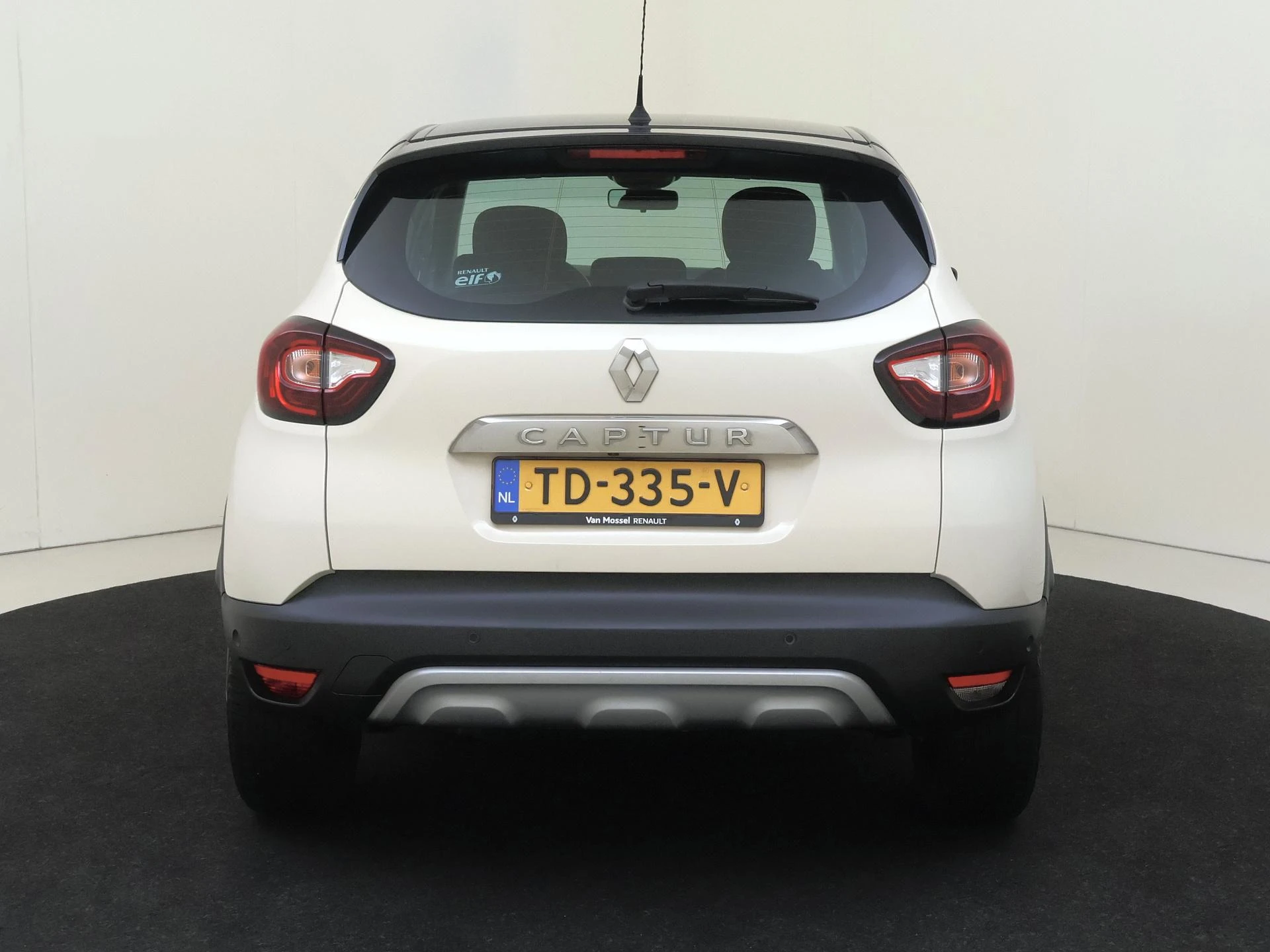 Renault-Captur-image-6