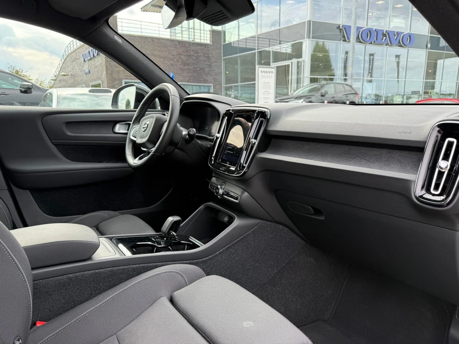 Volvo-XC40-image-6