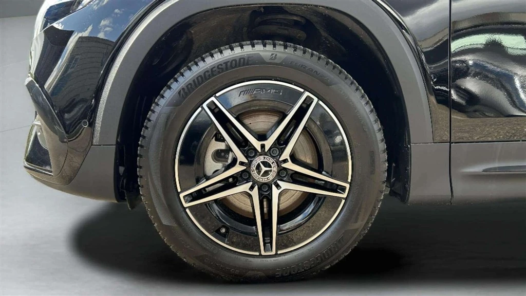 Mercedes-Benz-EQB-image-8