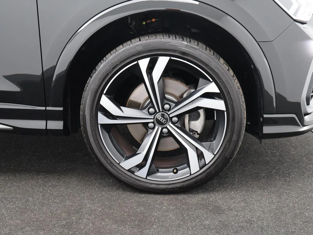Audi-Q3-image-10