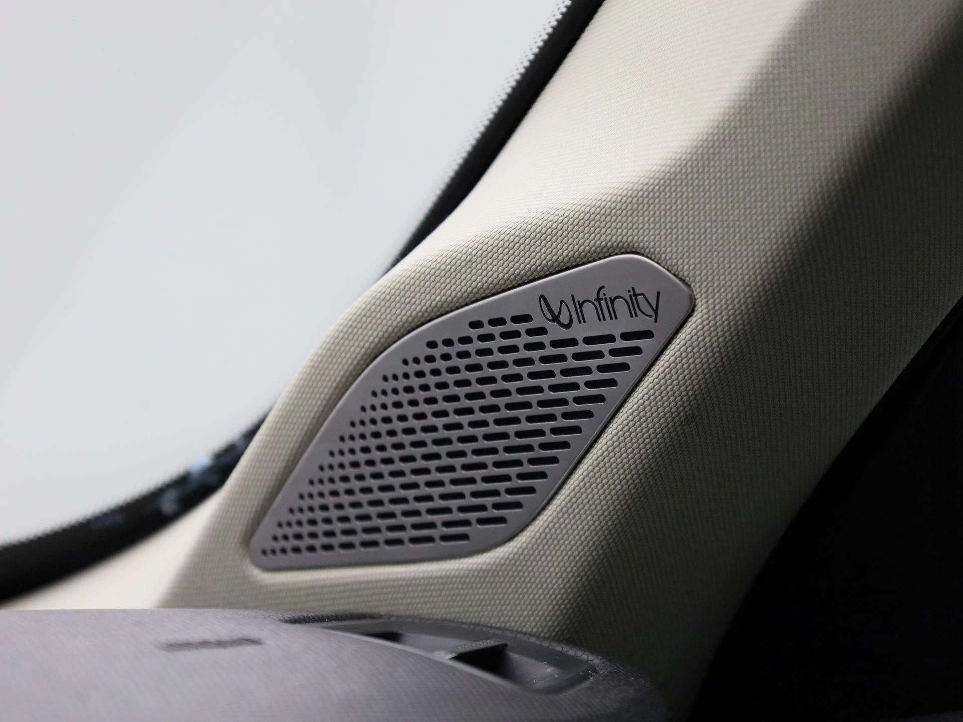 Lynk & Co-01-image-28