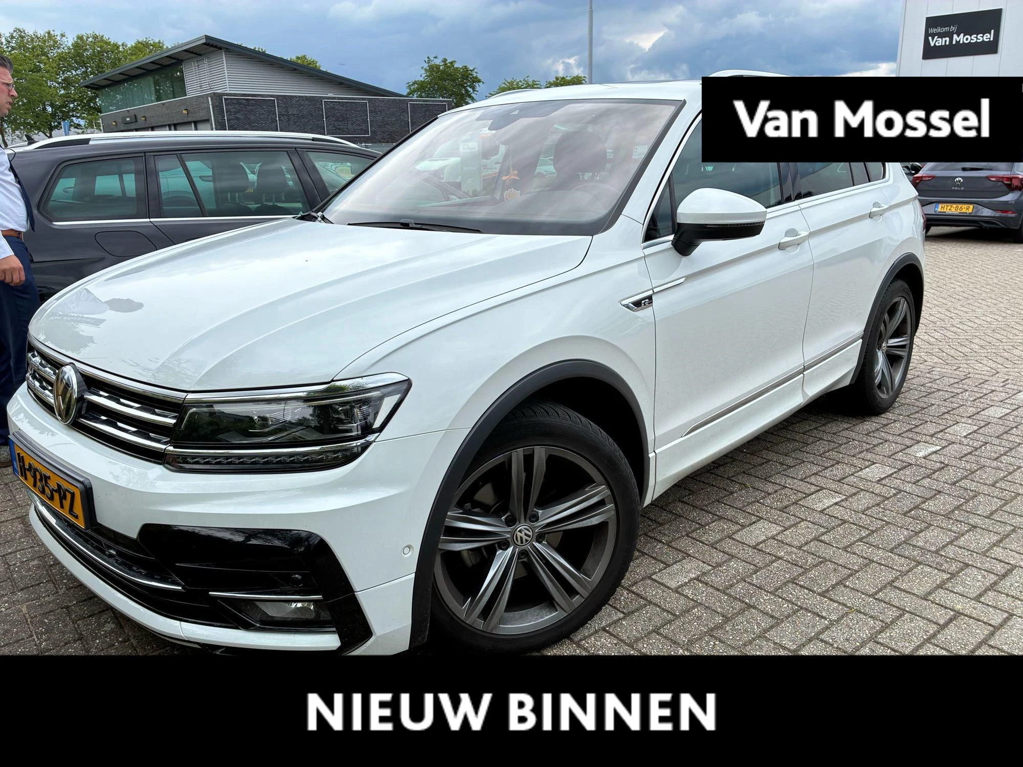 Volkswagen-Tiguan-image-0