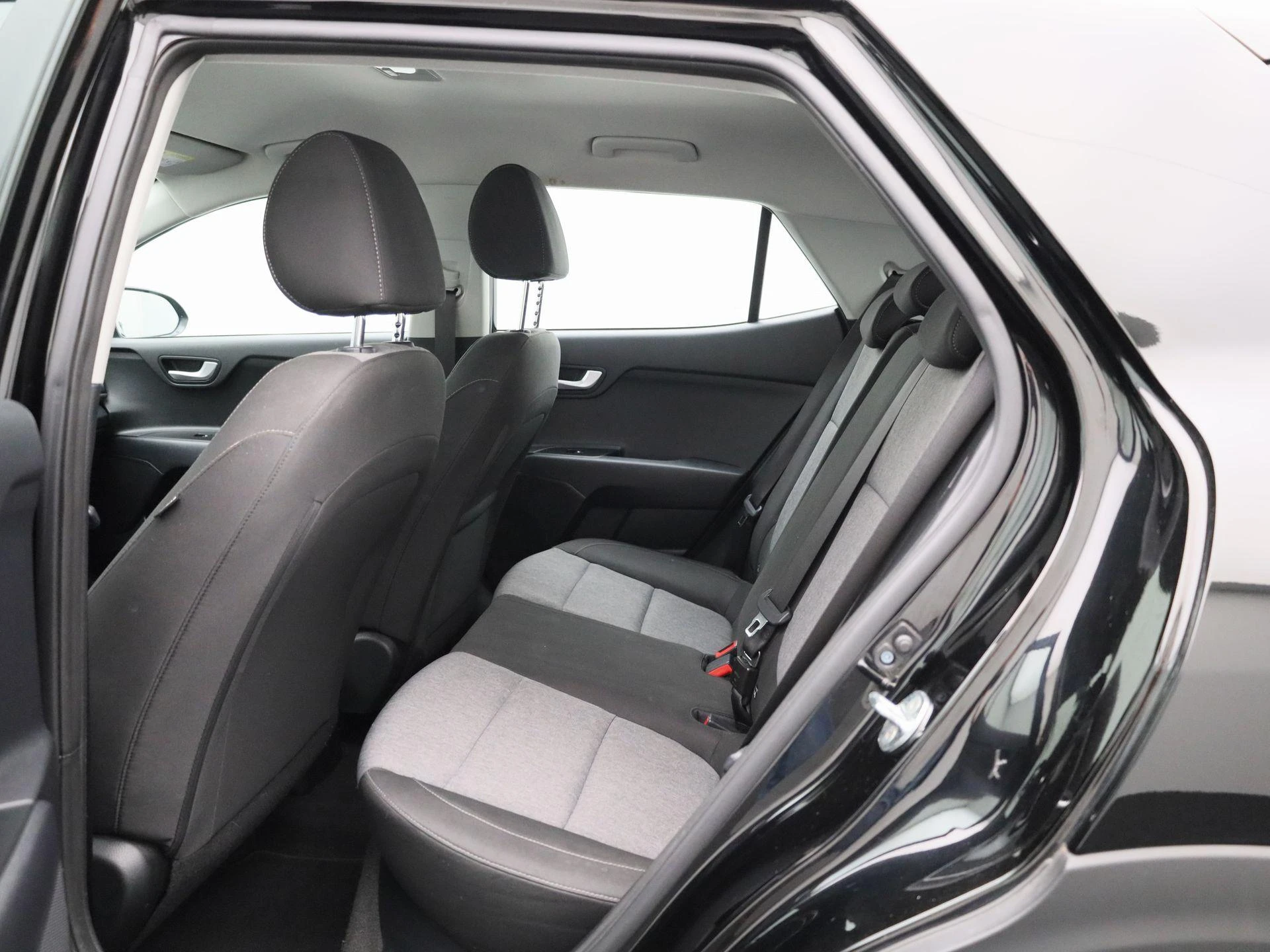 Kia-Stonic-image-9
