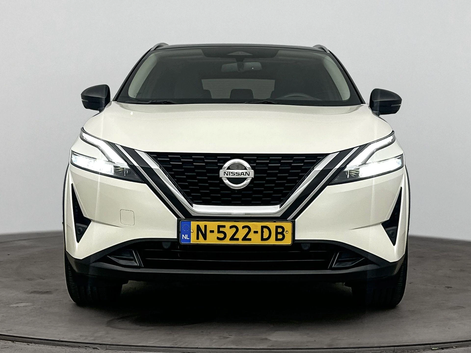 Nissan-QASHQAI-image-4