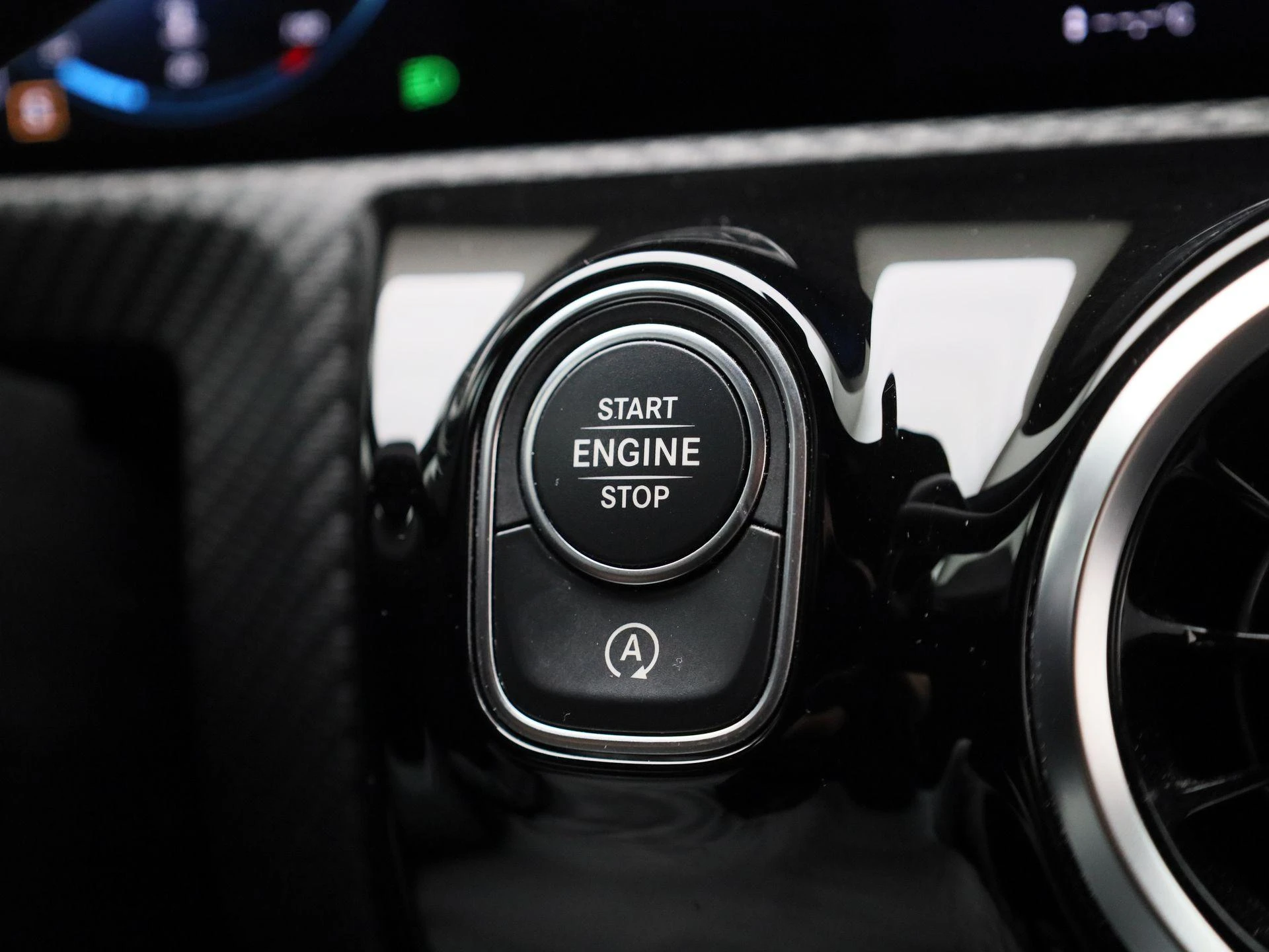 Mercedes-Benz-A-Klasse-image-38