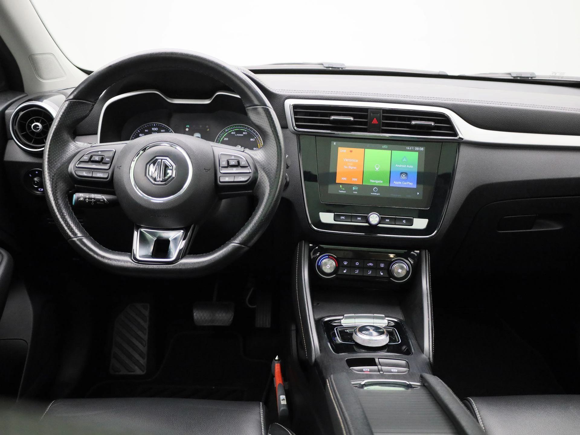 MG-ZS EV-image-6