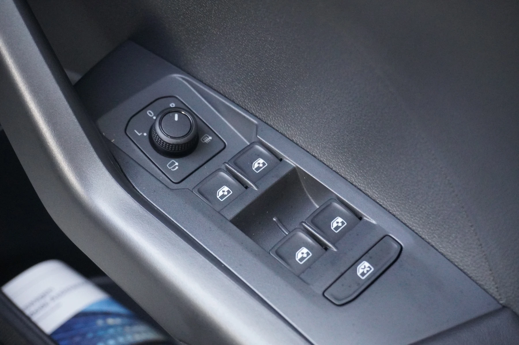 Volkswagen-T-Cross-image-30