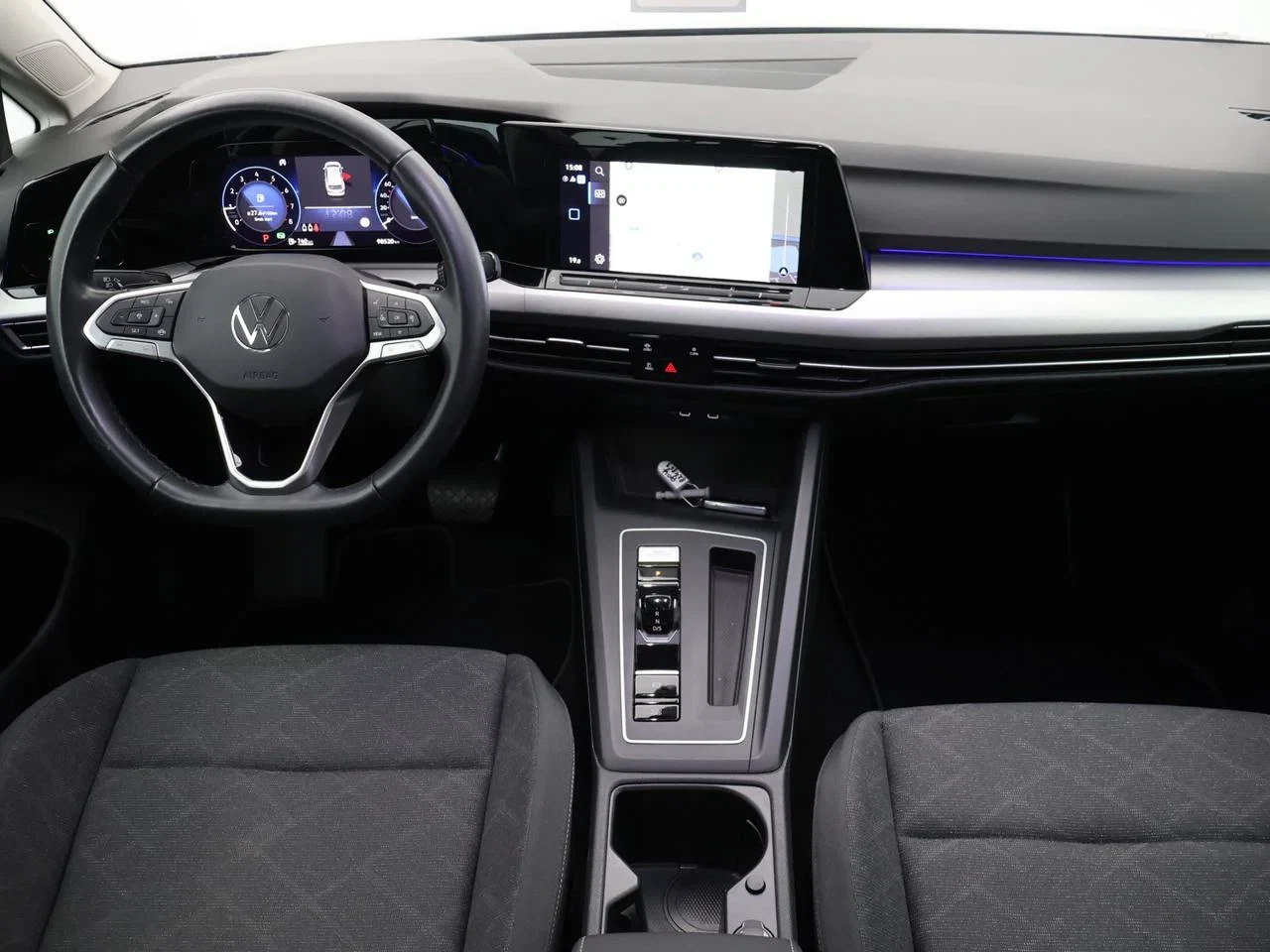 Volkswagen-Golf-image-10