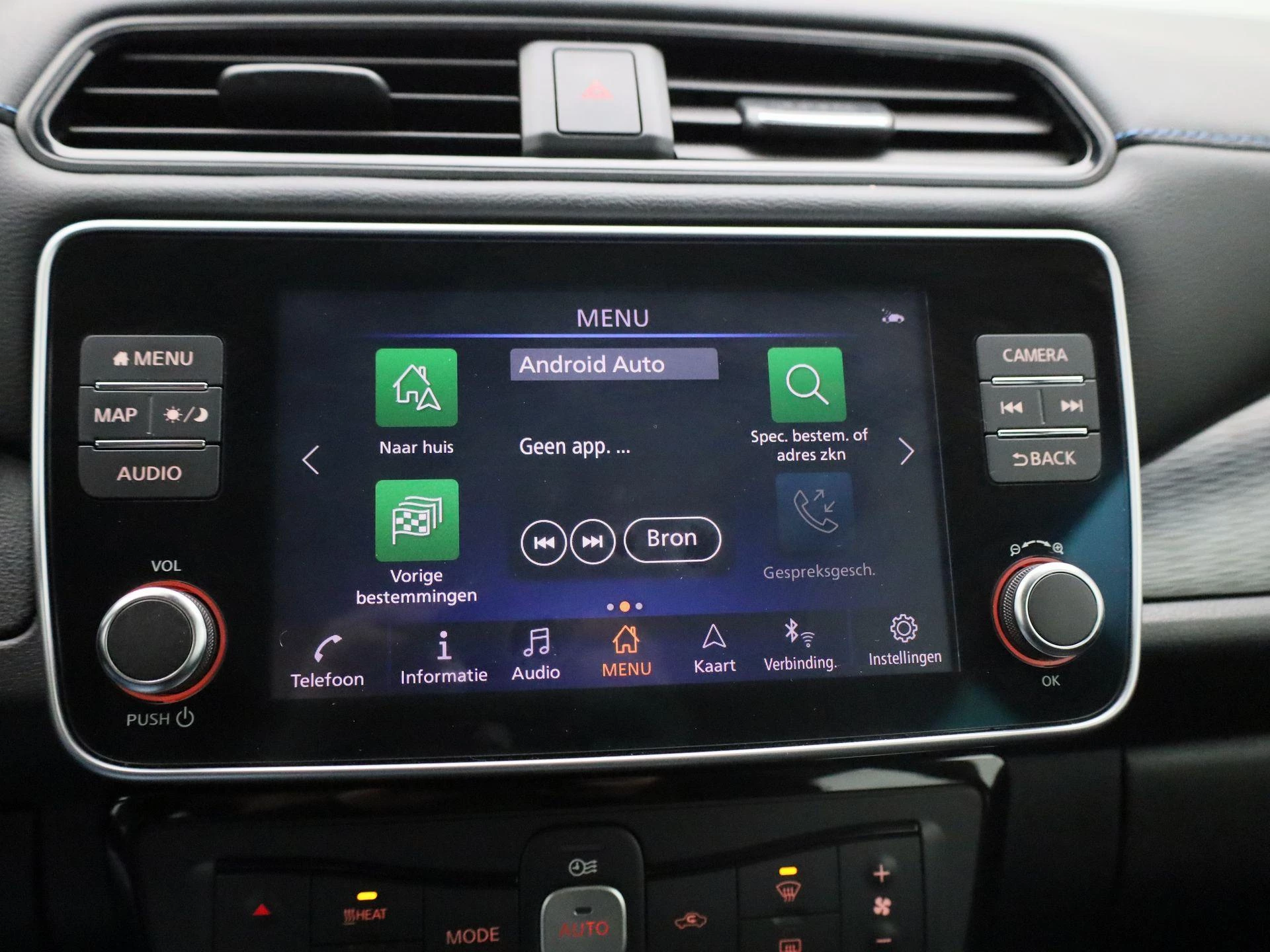 Nissan-Leaf-image-15