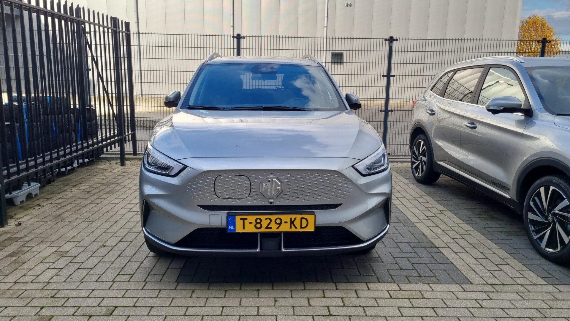 MG-ZS EV-image-5