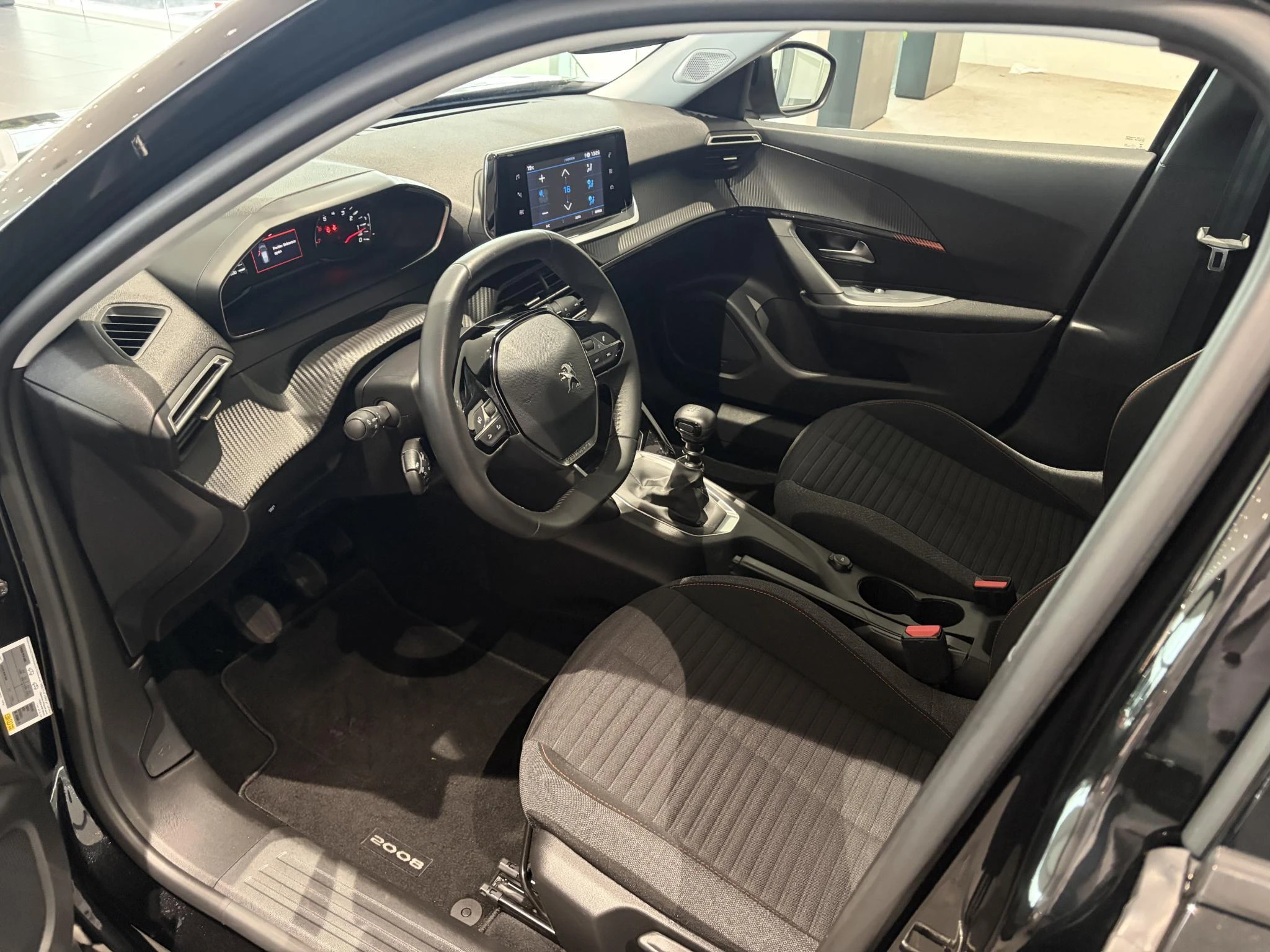 Peugeot-2008-image-5