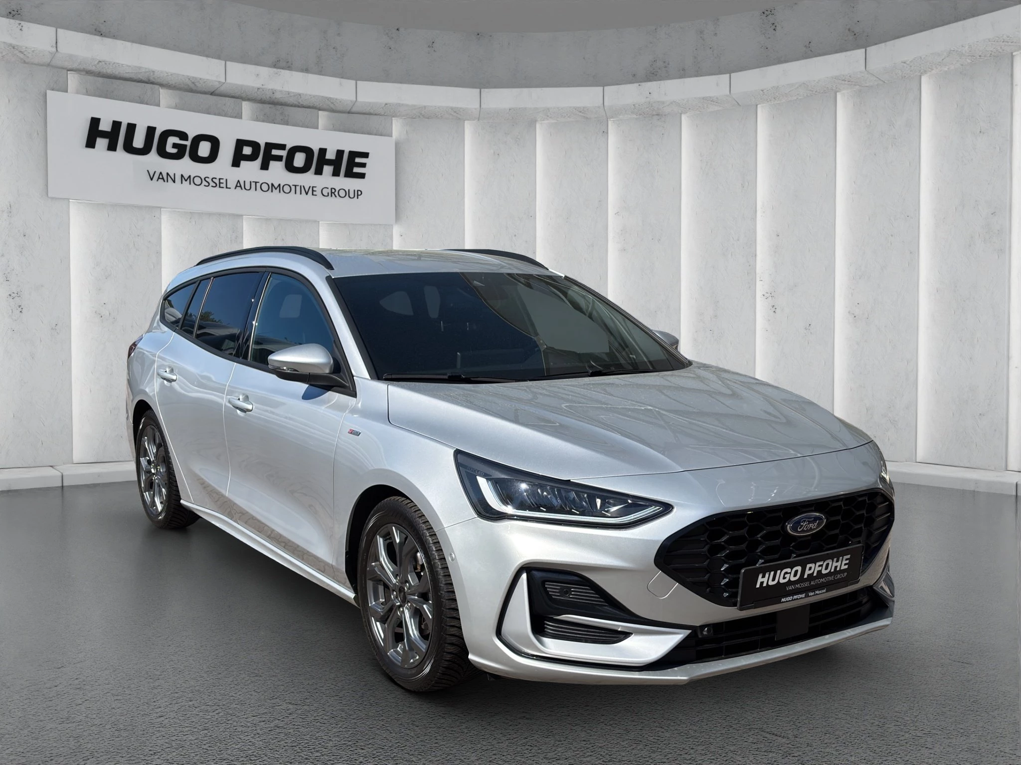 Ford Focus ST-Line X Turnier Aut.*AHK*ACC*HUD*KAM*NAVI*WINTER-PKT.