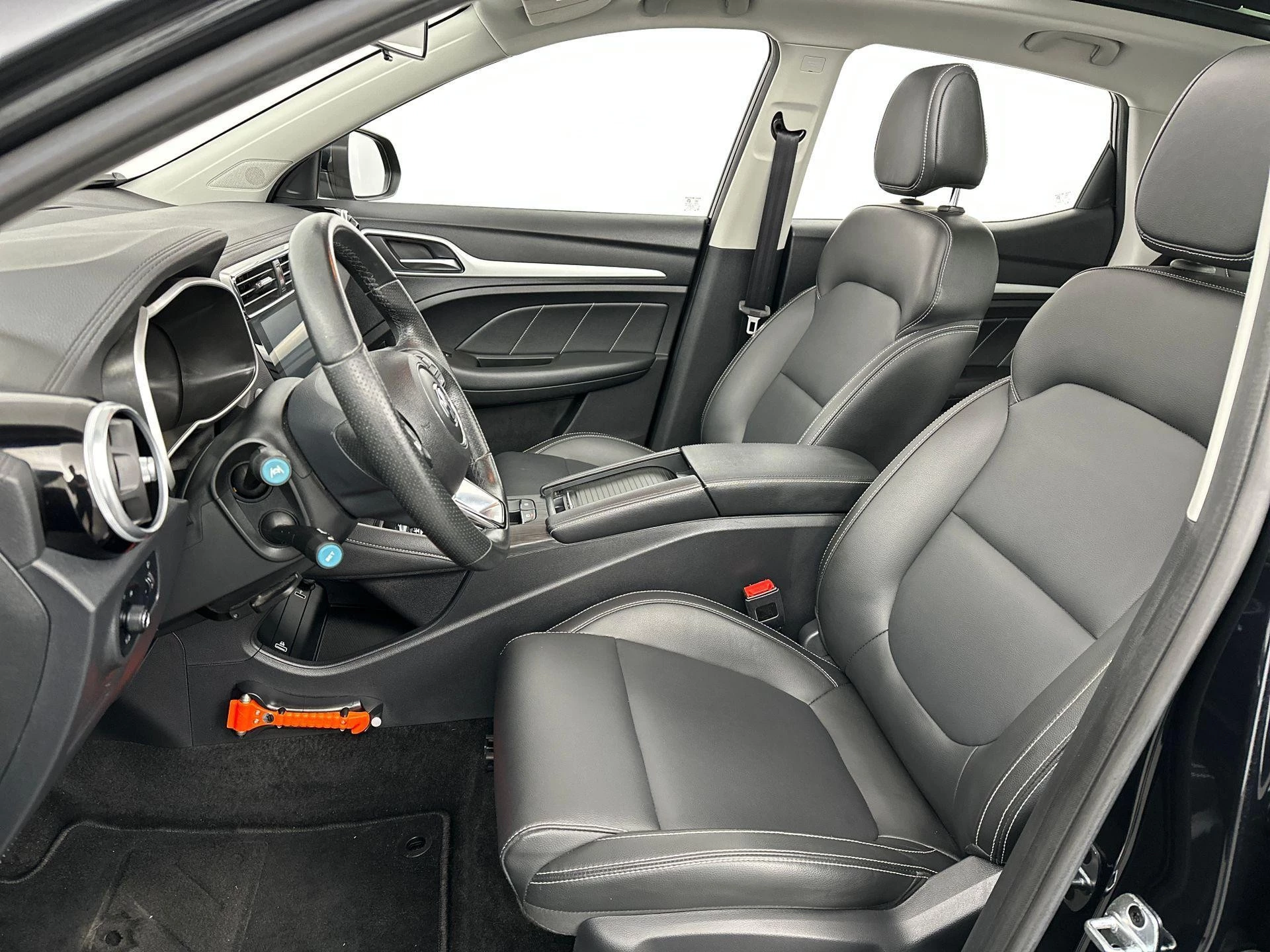 MG-ZS EV-image-13