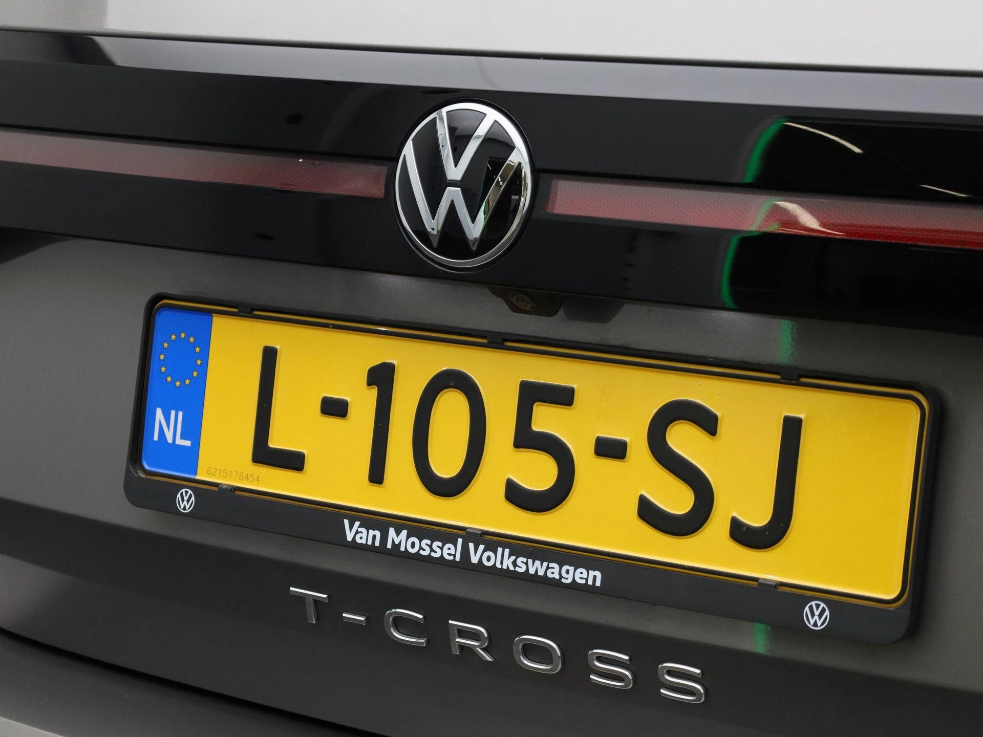 Volkswagen-T-Cross-image-36