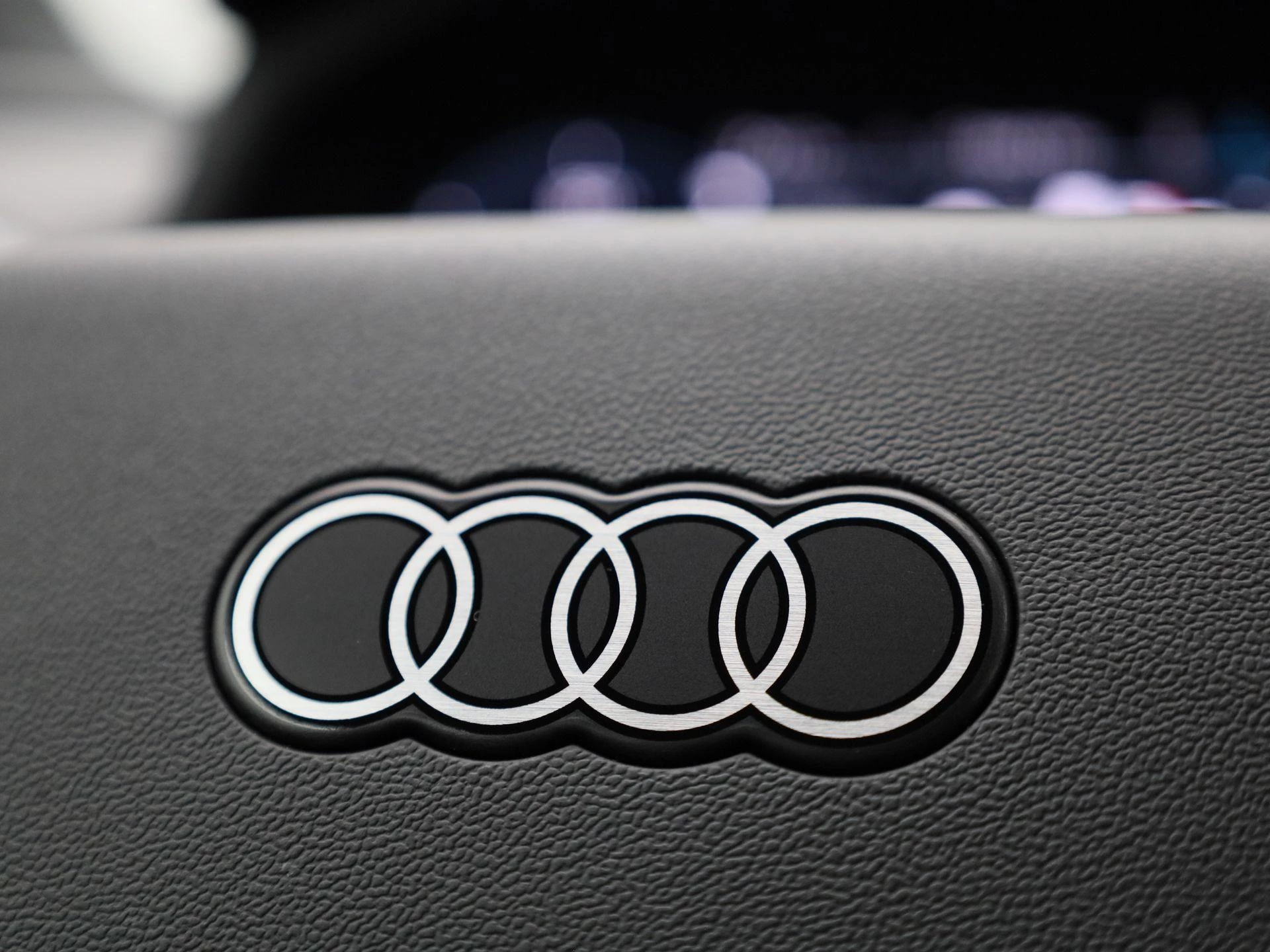 Audi-Q4 e-tron-image-32