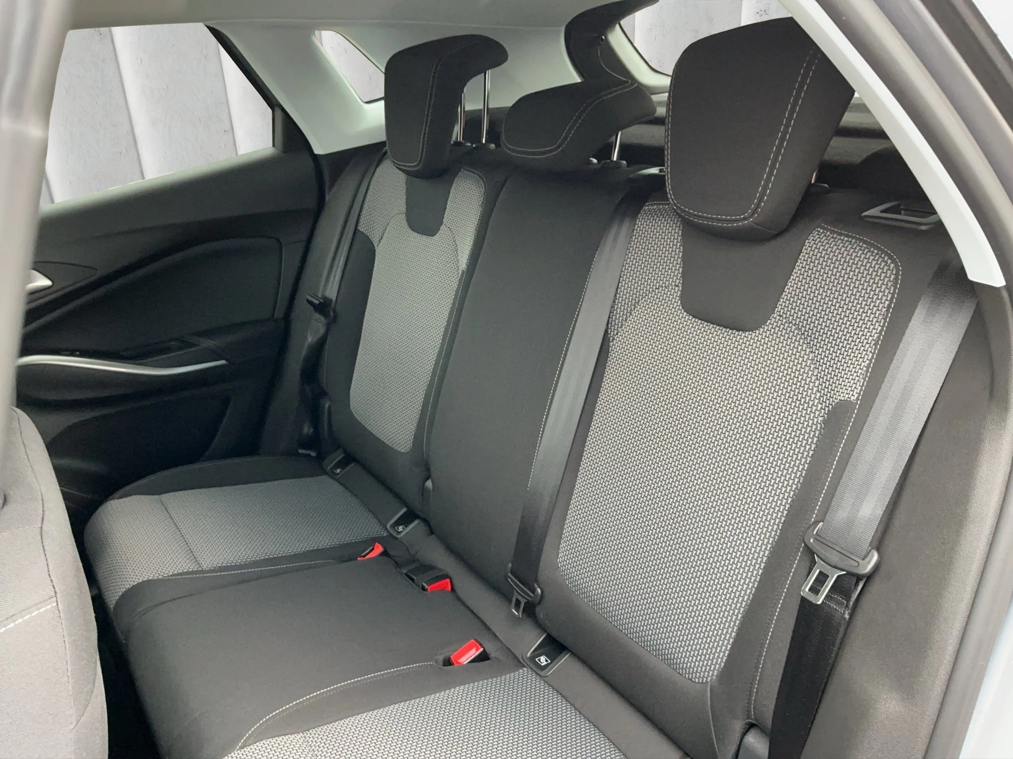 Opel-Grandland-image-10