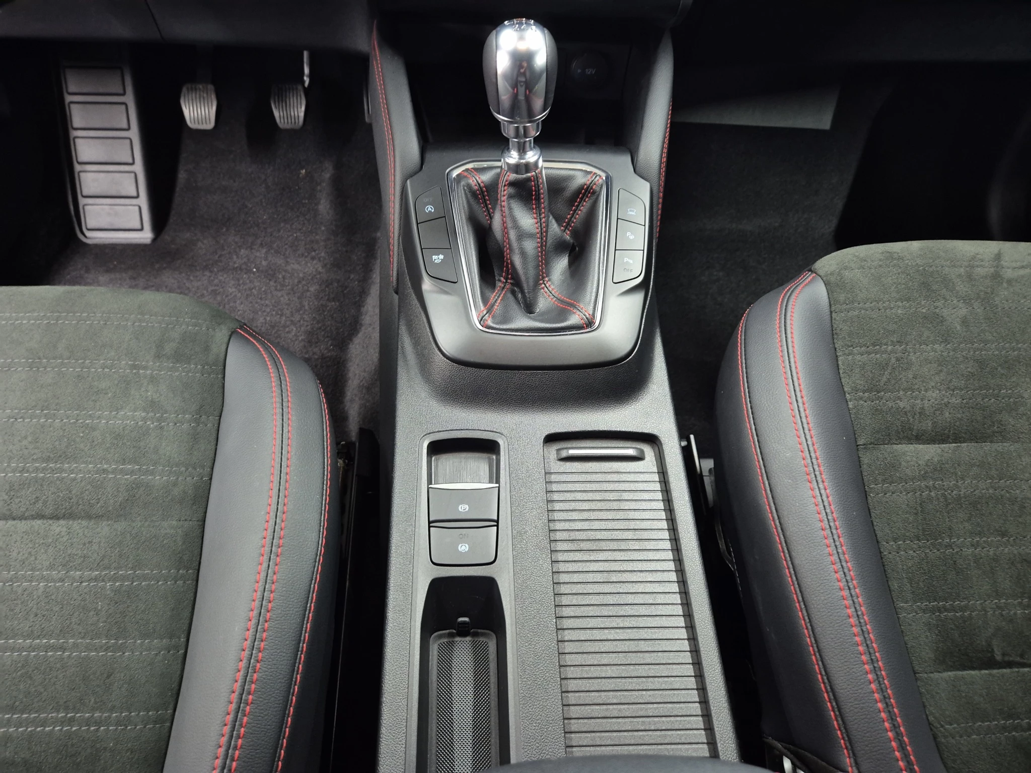 Ford-Kuga-image-13