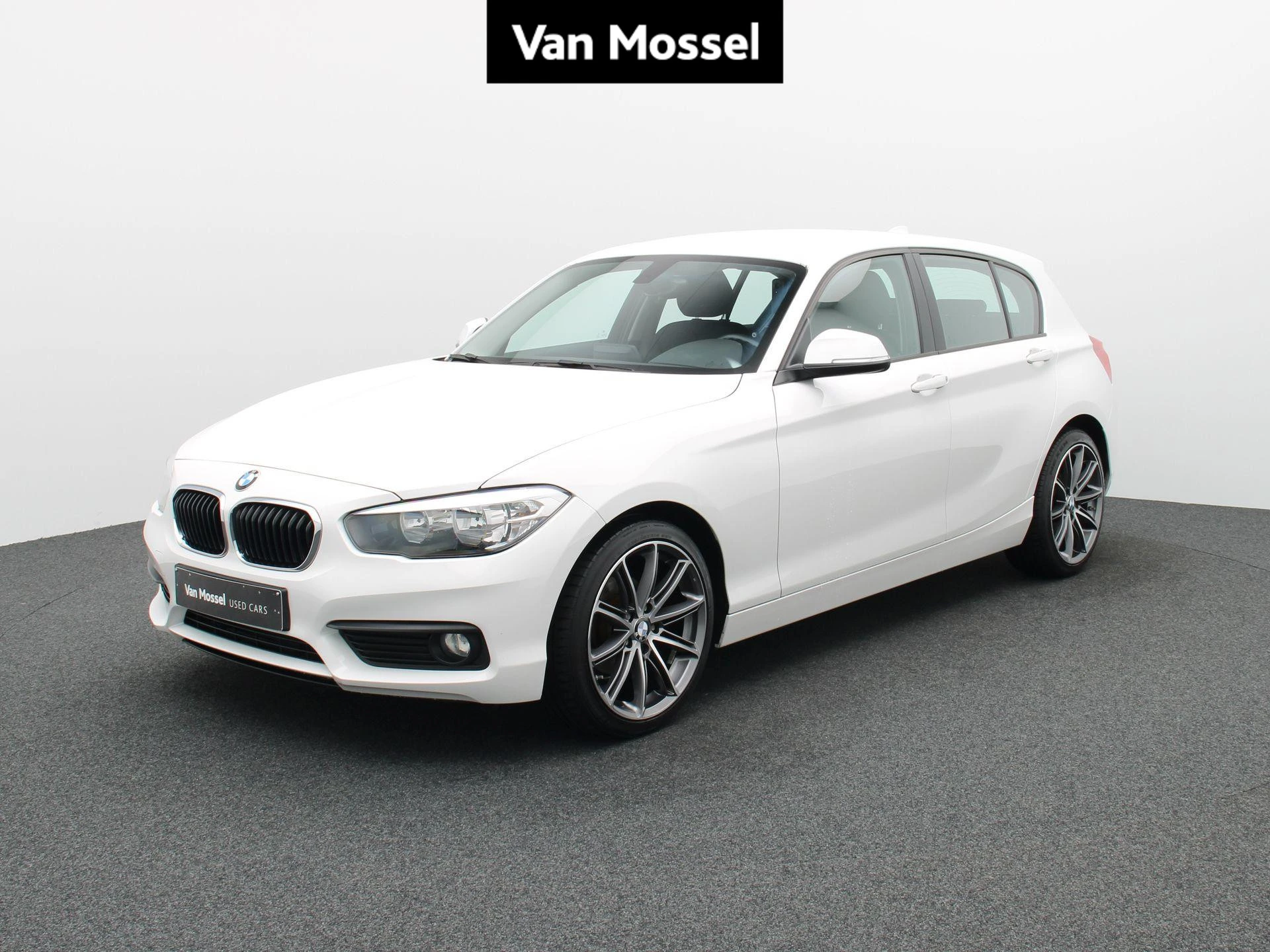 BMW-1 Reeks-image-0