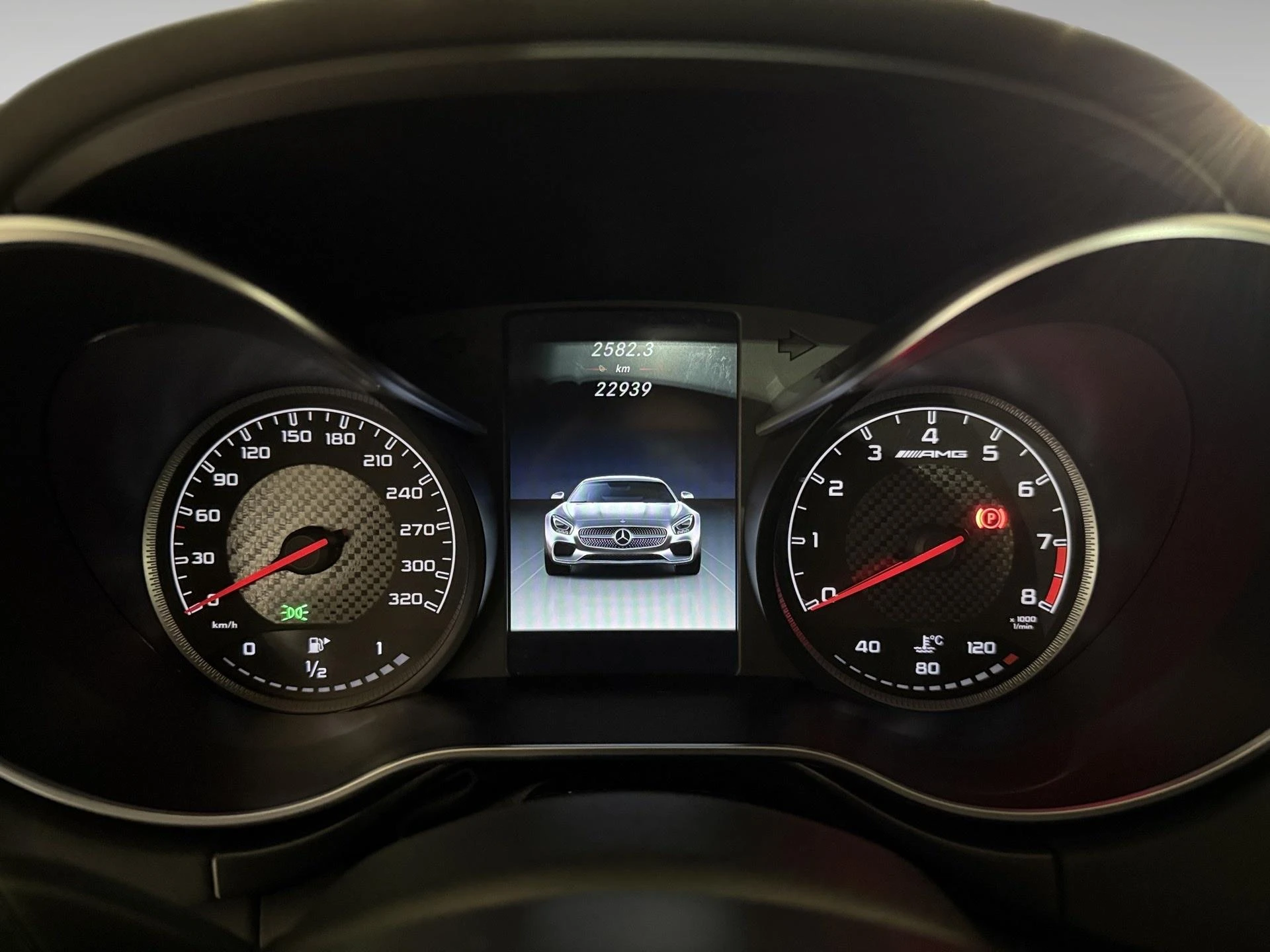 Mercedes-AMG-GT-image-1
