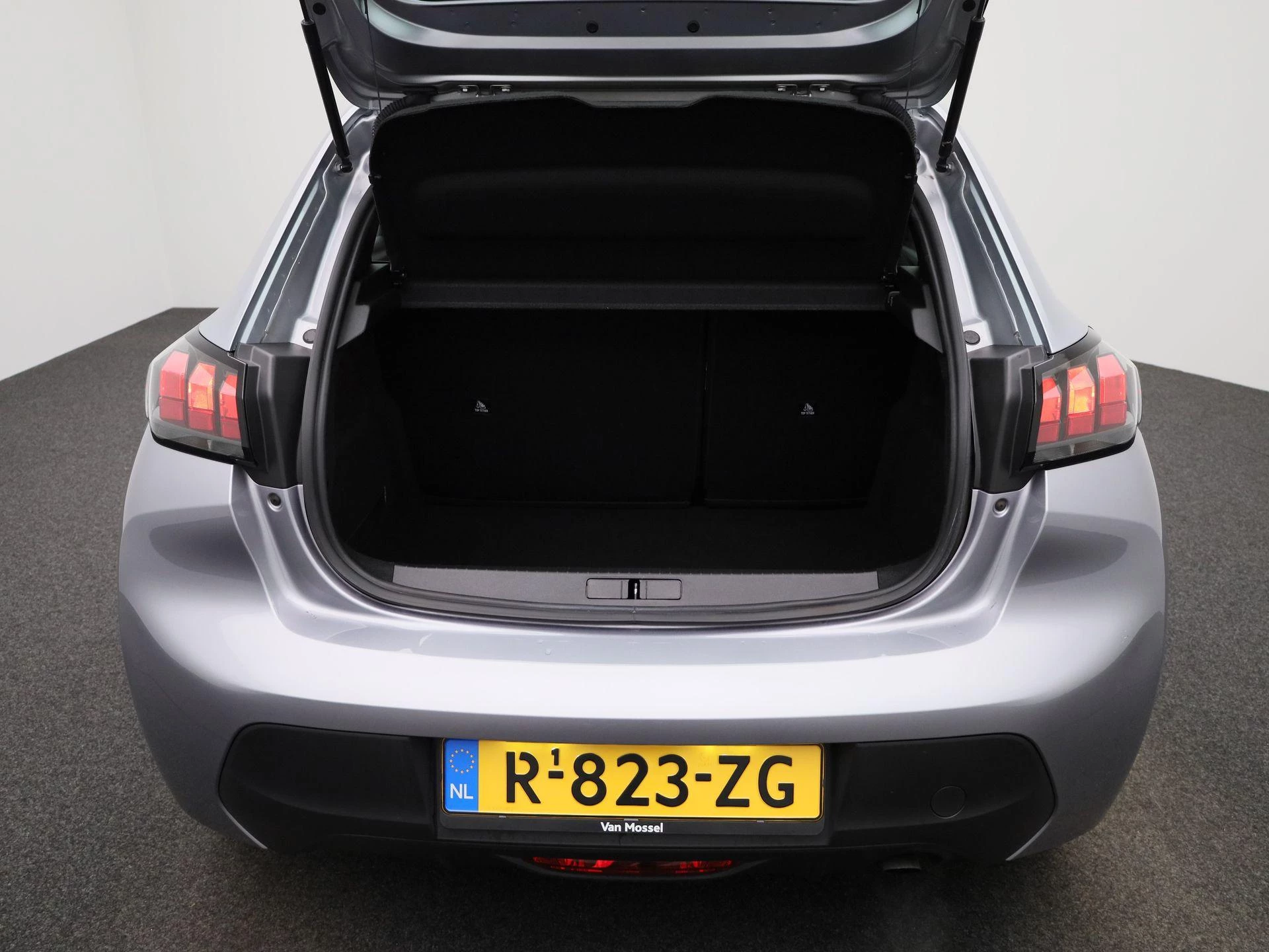 Peugeot-208-image-10
