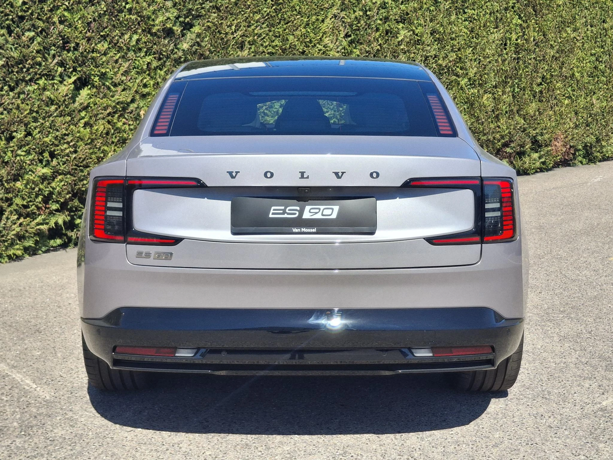 Volvo-ES90-image-11